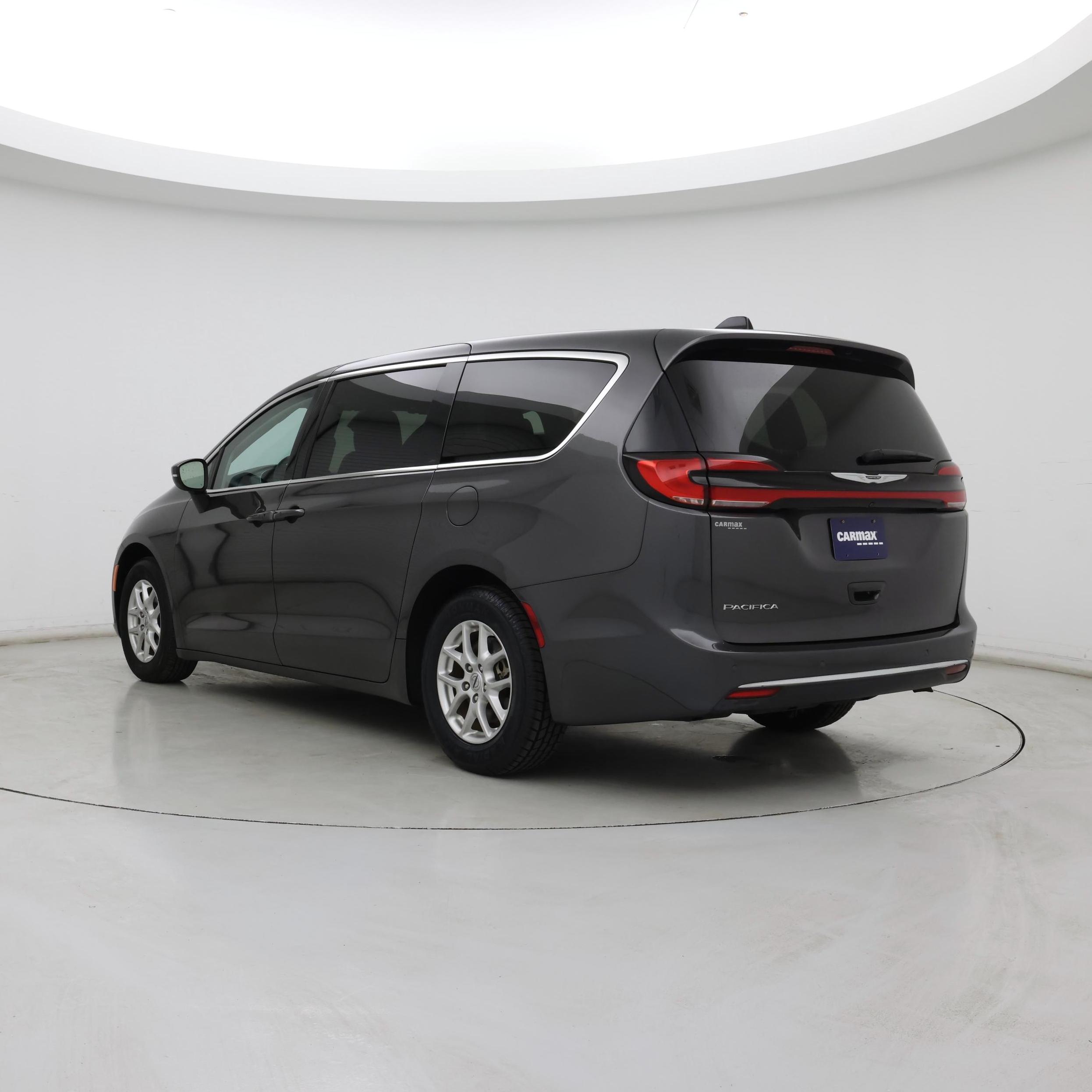 Thumbnail: 2023 Chrysler Pacifica - 2