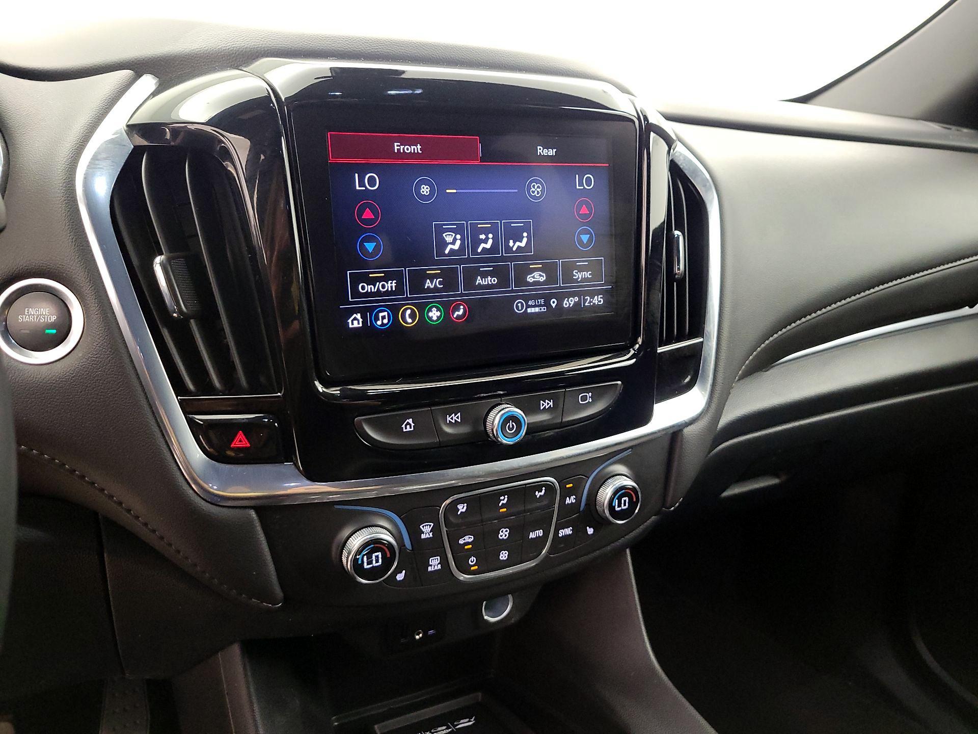 Thumbnail: 2023 Chevrolet Traverse - 17