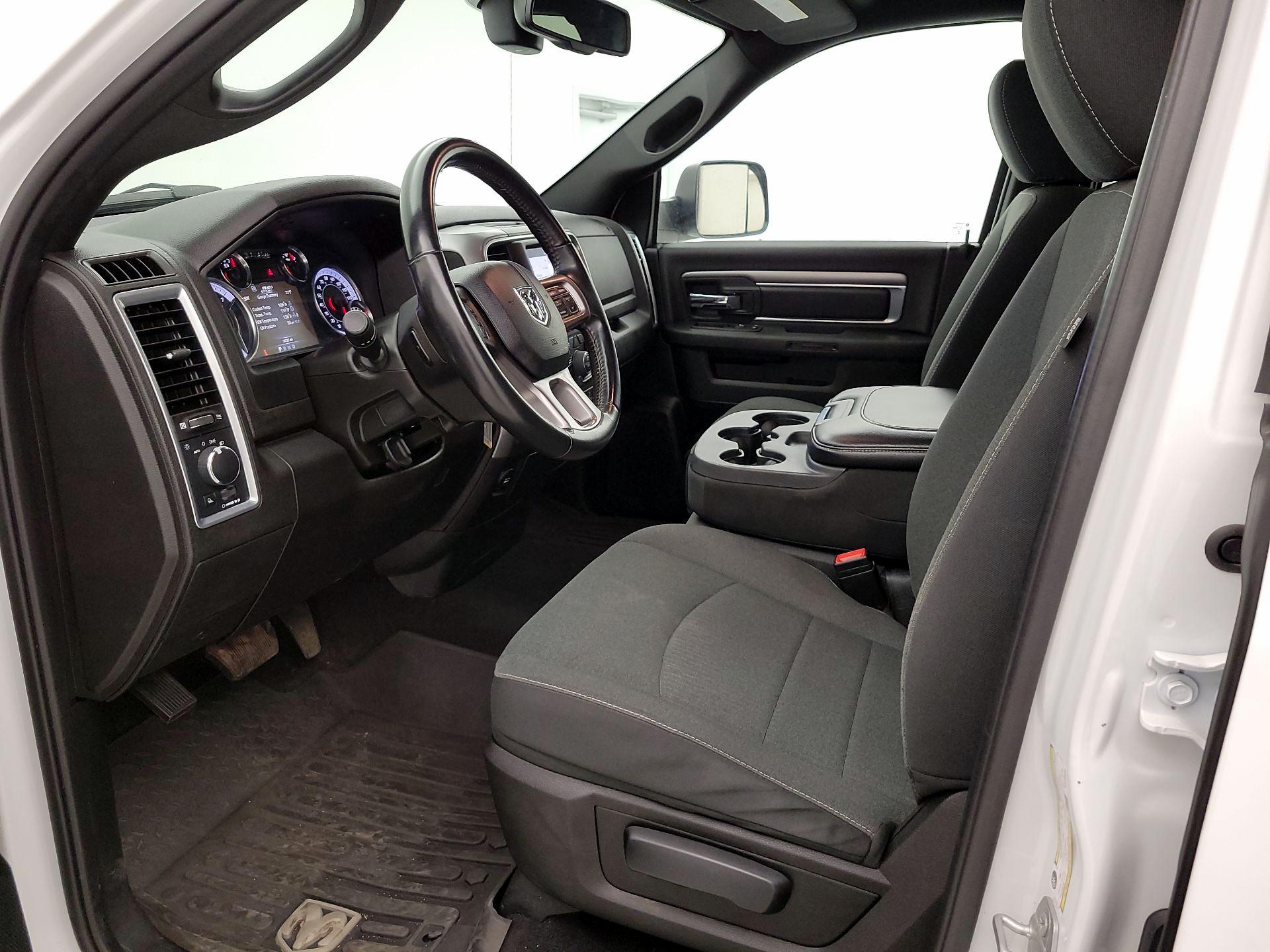 Thumbnail: 2022 RAM 1500 Classic - 11
