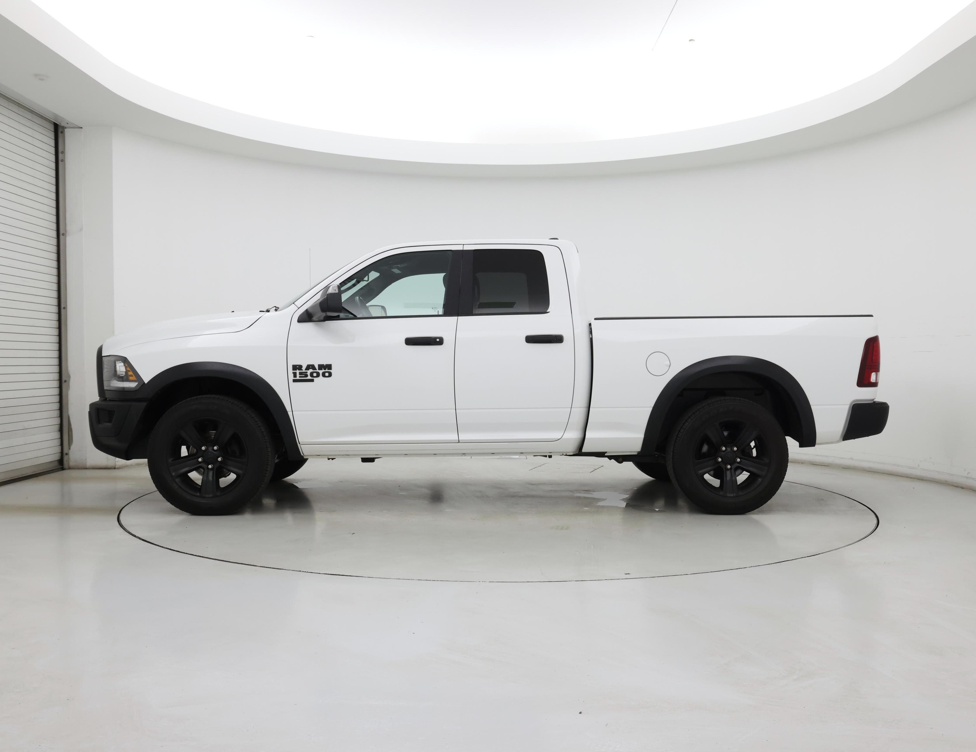 Thumbnail: 2022 RAM 1500 Classic - 3