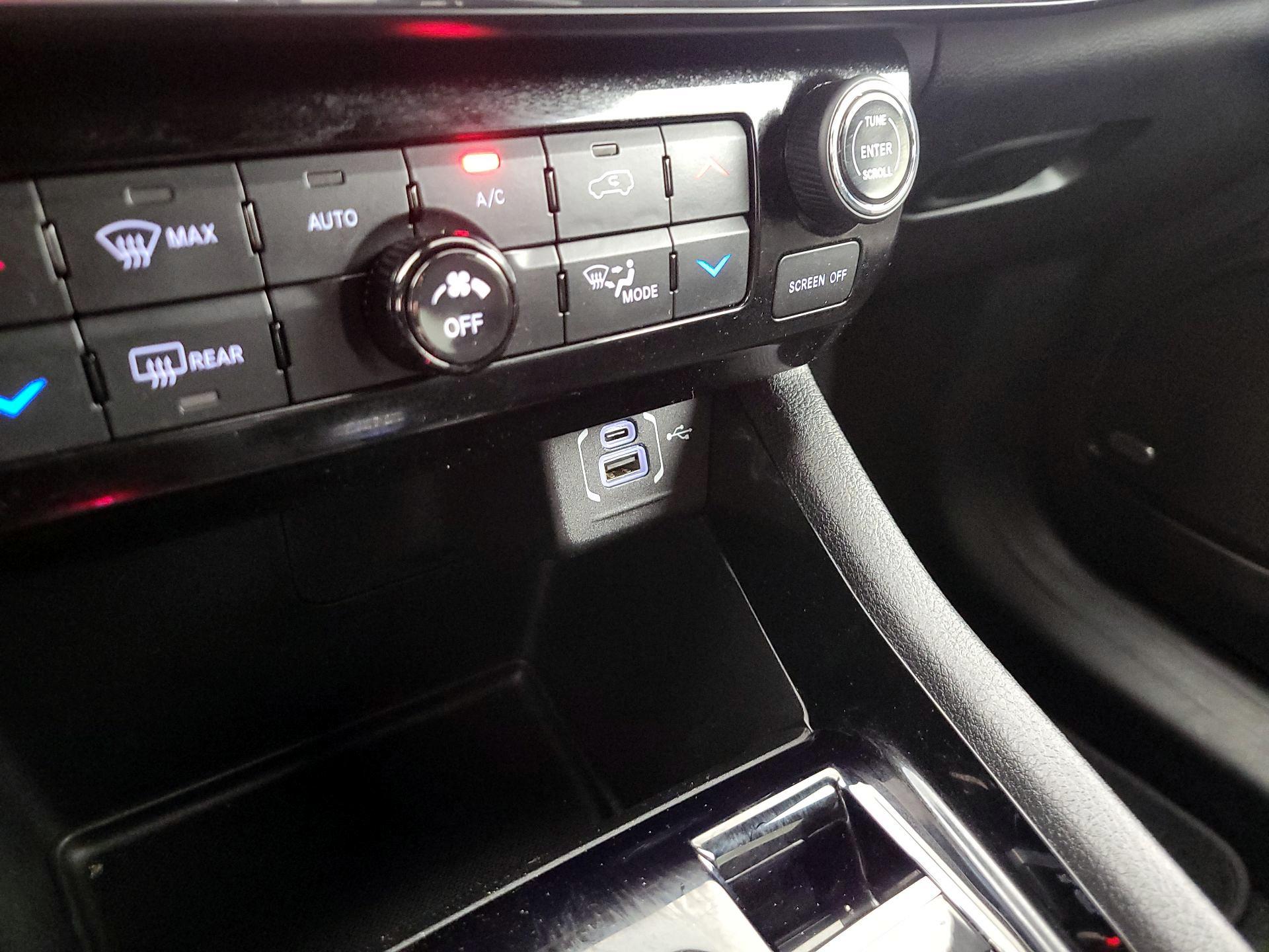 Thumbnail: 2023 Jeep Compass - 18