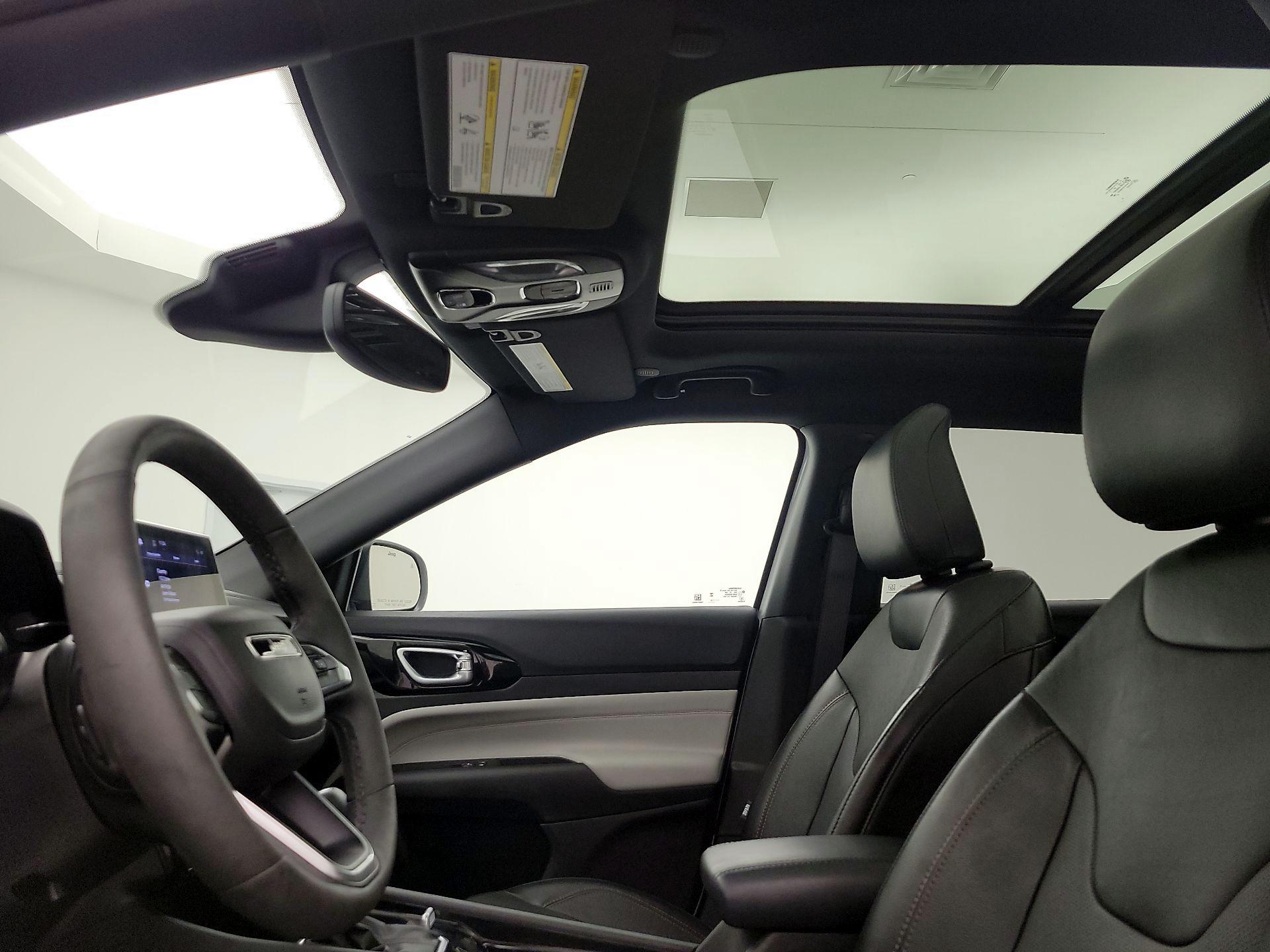 Thumbnail: 2023 Jeep Compass - 19