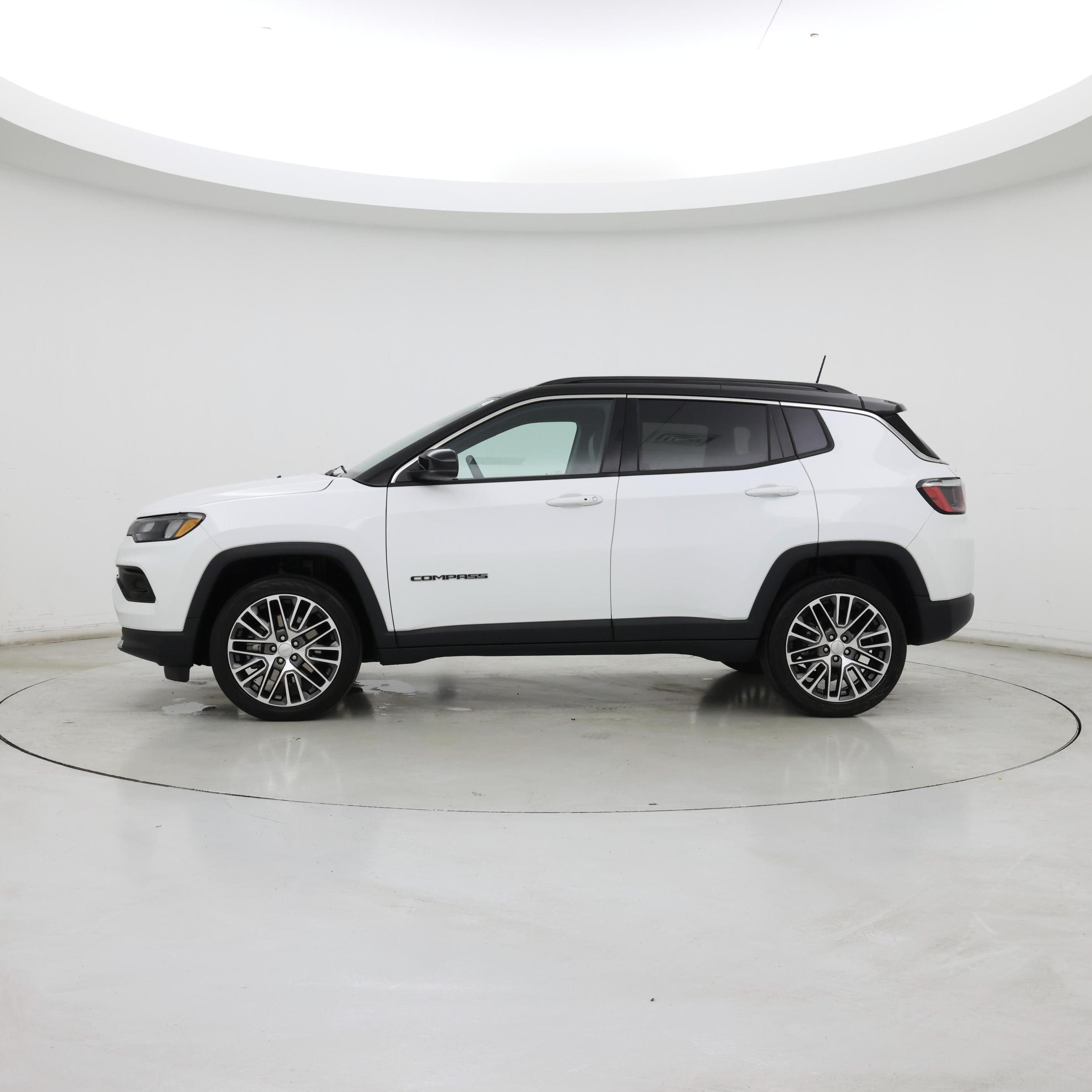 Thumbnail: 2023 Jeep Compass - 3