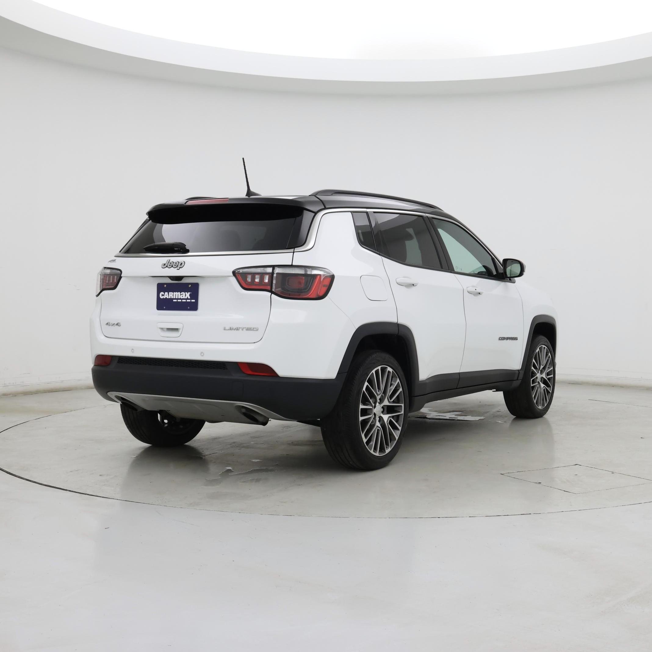 Thumbnail: 2023 Jeep Compass - 8