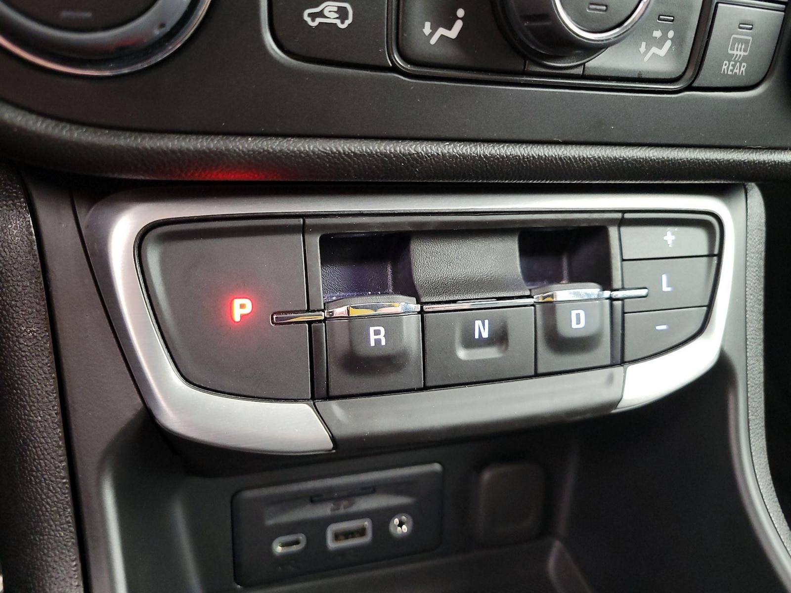2023 GMC Terrain SLT - Photo 19