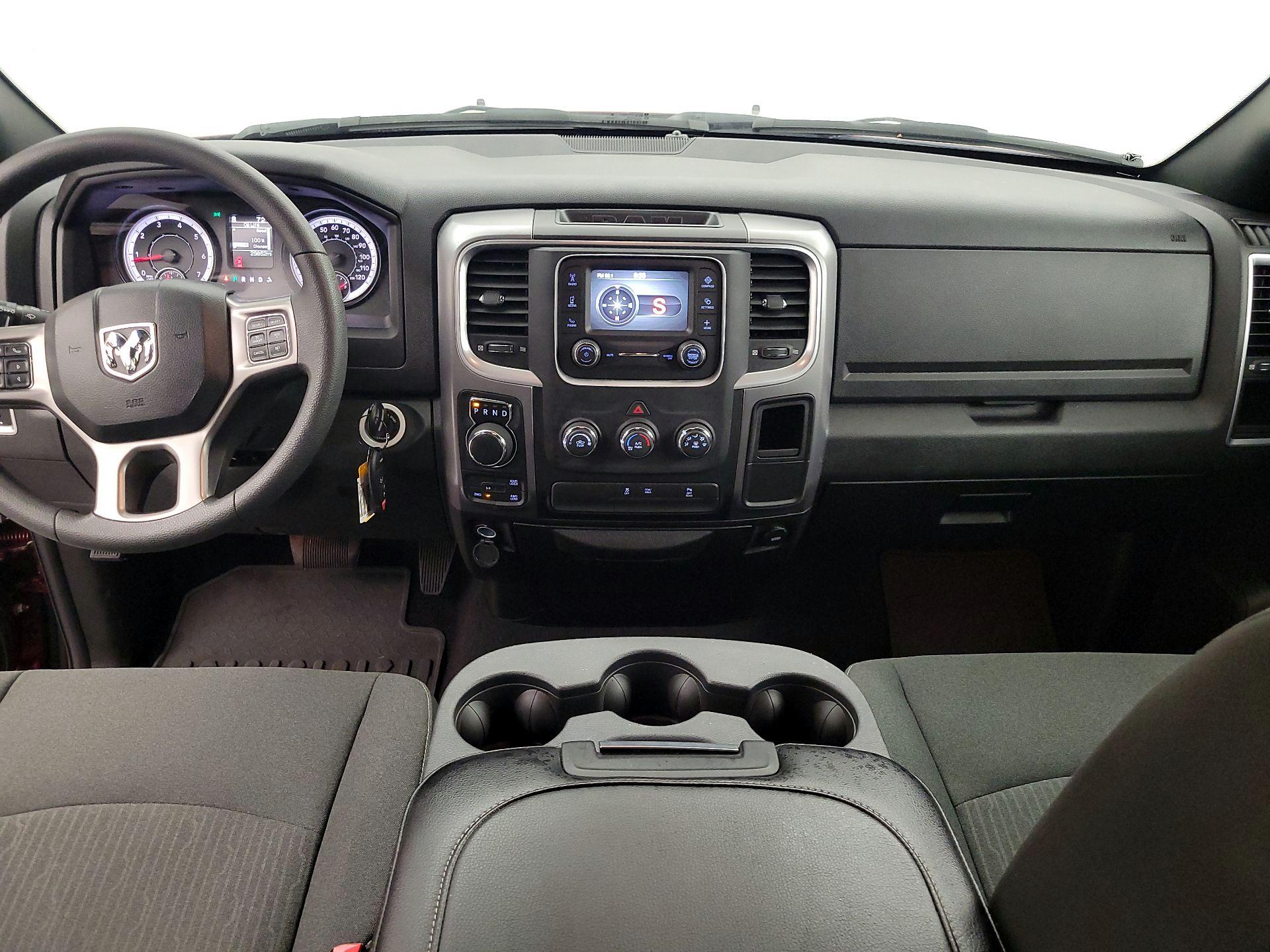 Thumbnail: 2022 RAM 1500 Classic - 9