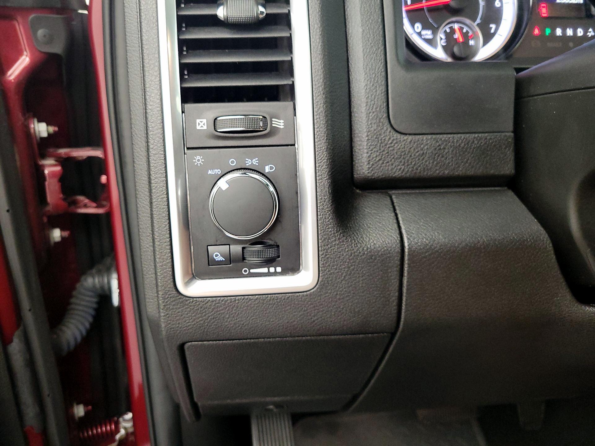 Thumbnail: 2022 RAM 1500 Classic - 13
