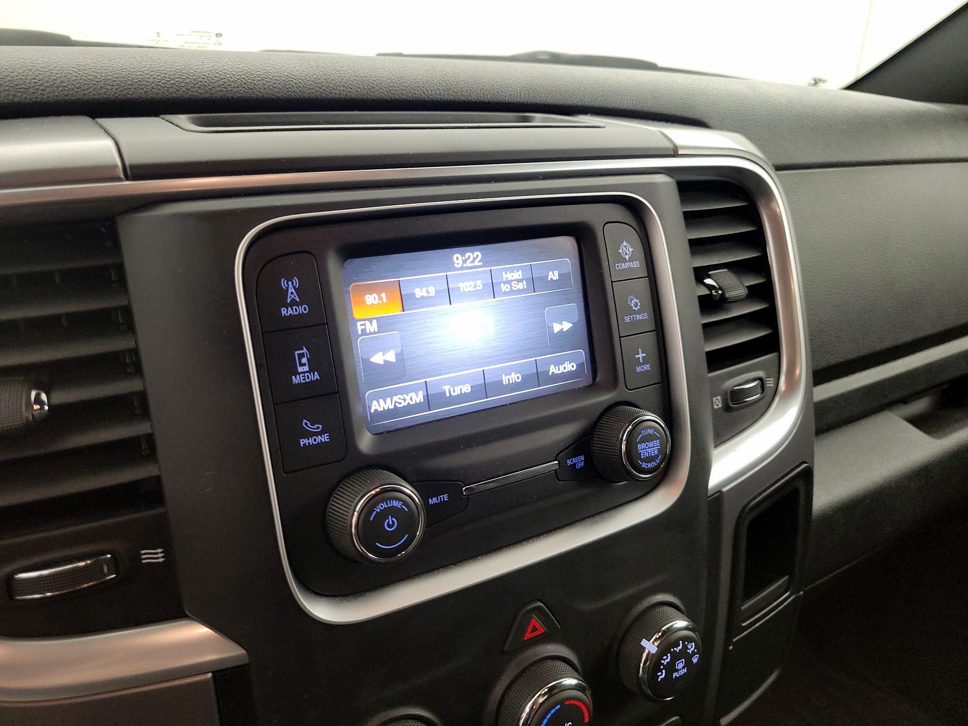 Thumbnail: 2022 RAM 1500 Classic - 16