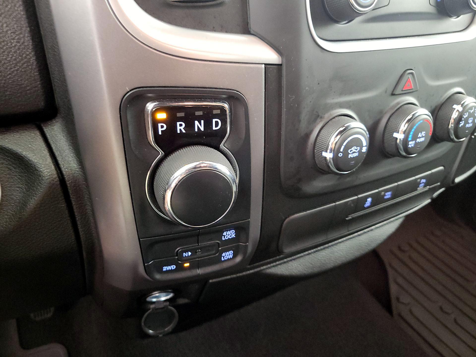 Thumbnail: 2022 RAM 1500 Classic - 18