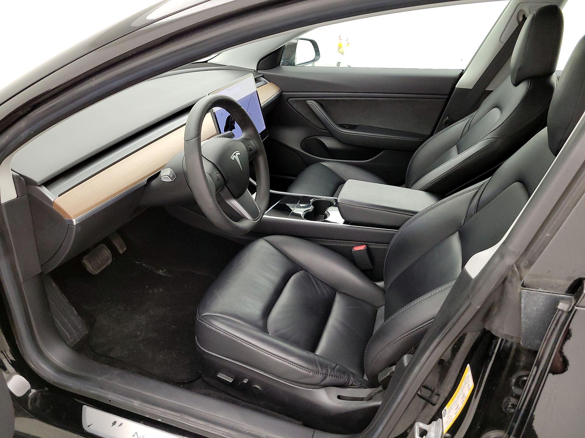 Thumbnail: 2019 Tesla Model 3 - 11
