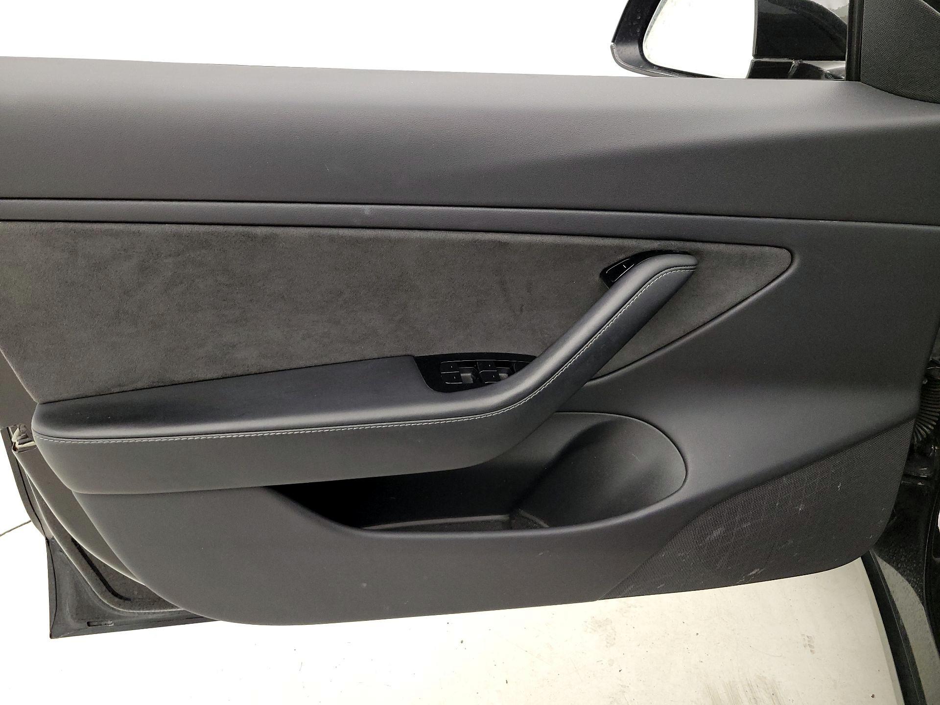 Thumbnail: 2019 Tesla Model 3 - 12