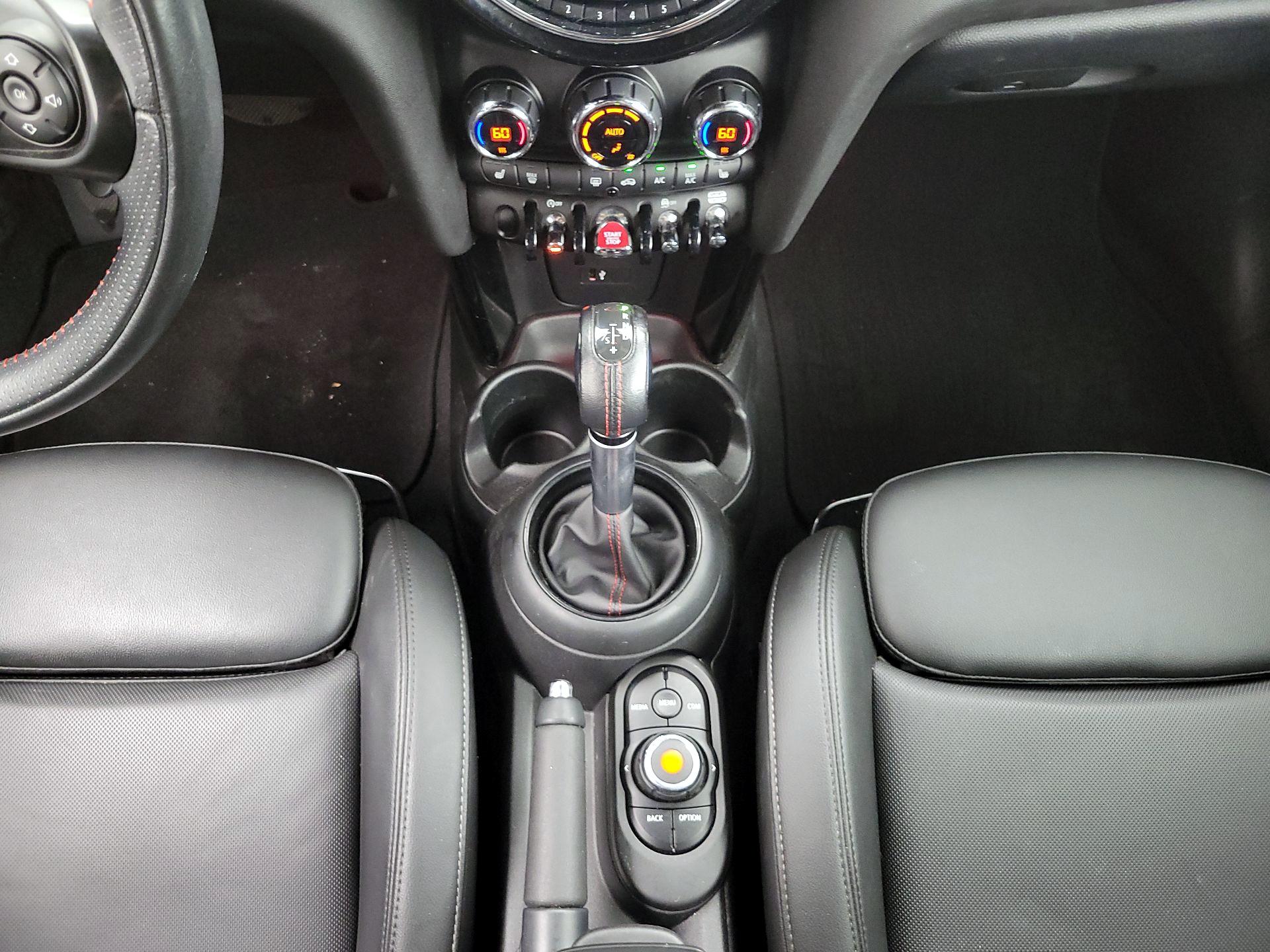 Thumbnail: 2019 MINI Cooper - 17