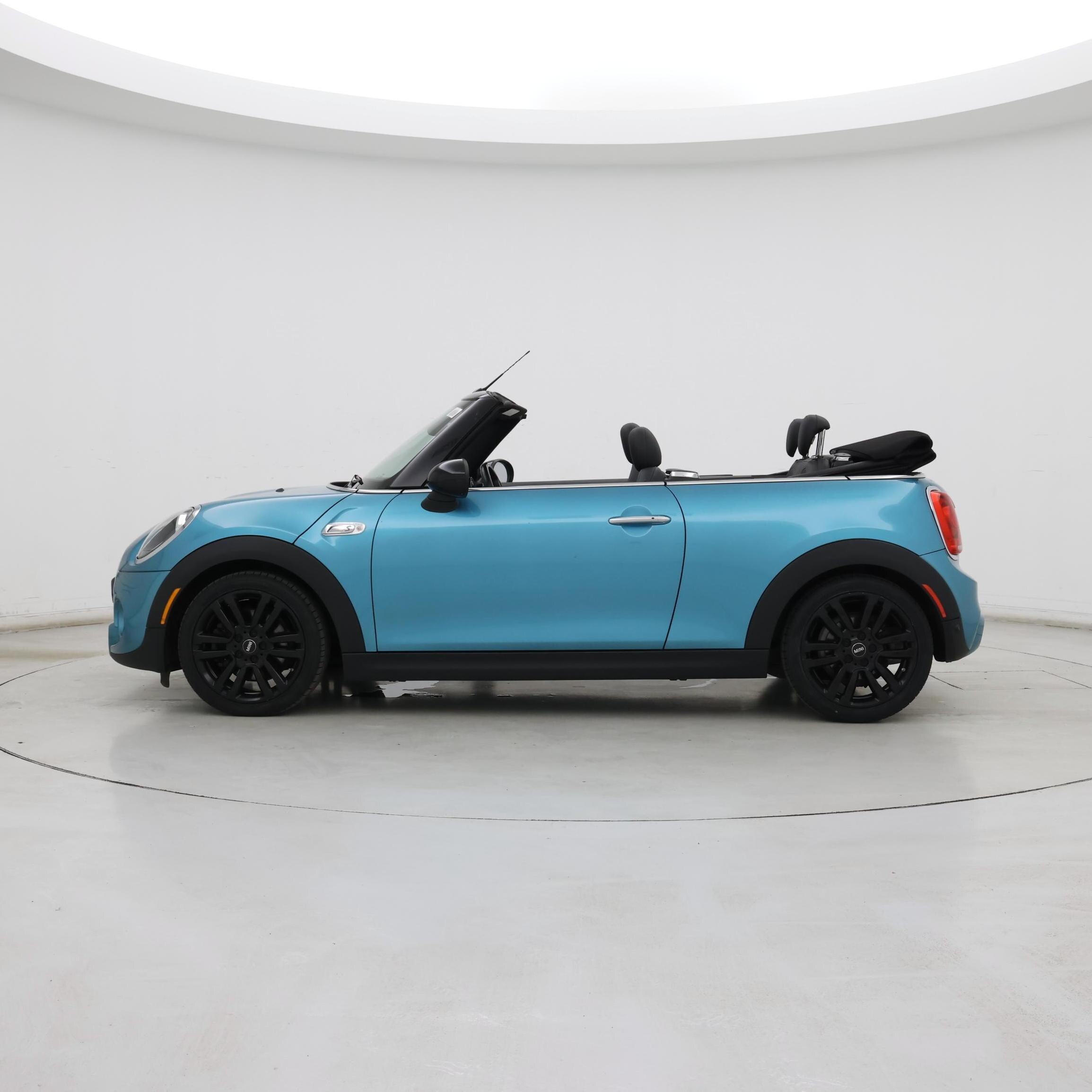 Thumbnail: 2019 MINI Cooper - 3