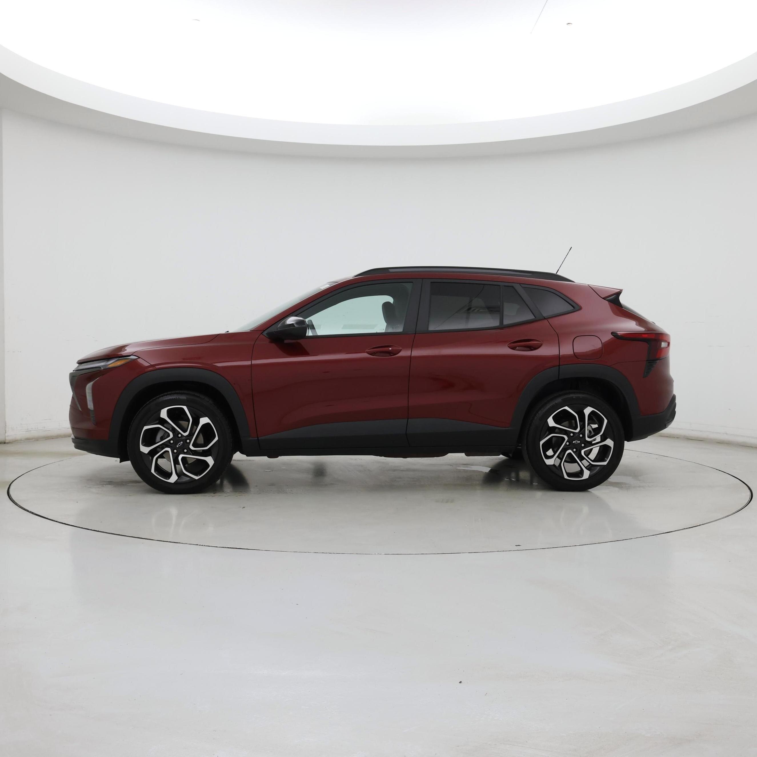 Thumbnail: 2024 Chevrolet Trax - 3