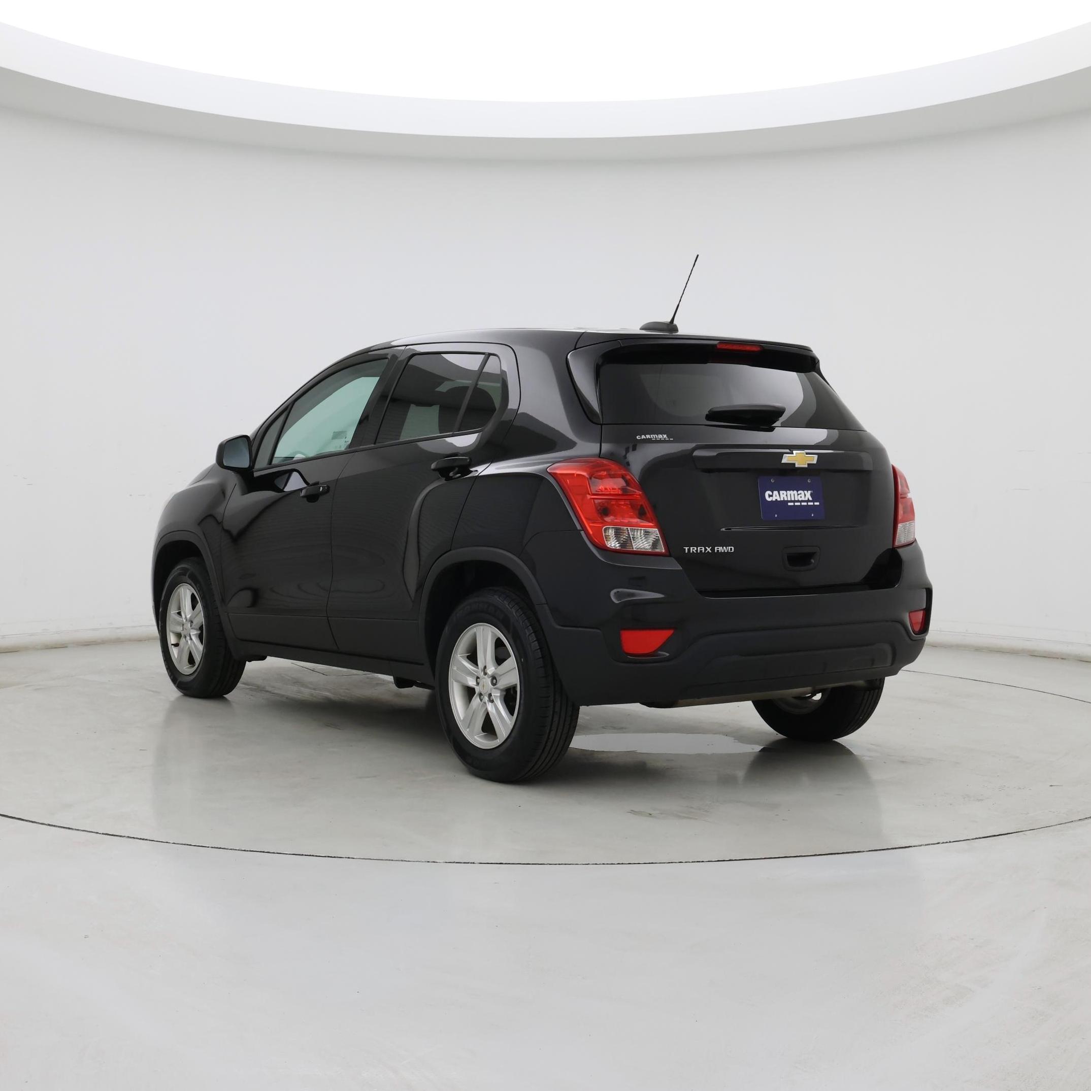 Thumbnail: 2021 Chevrolet Trax - 2