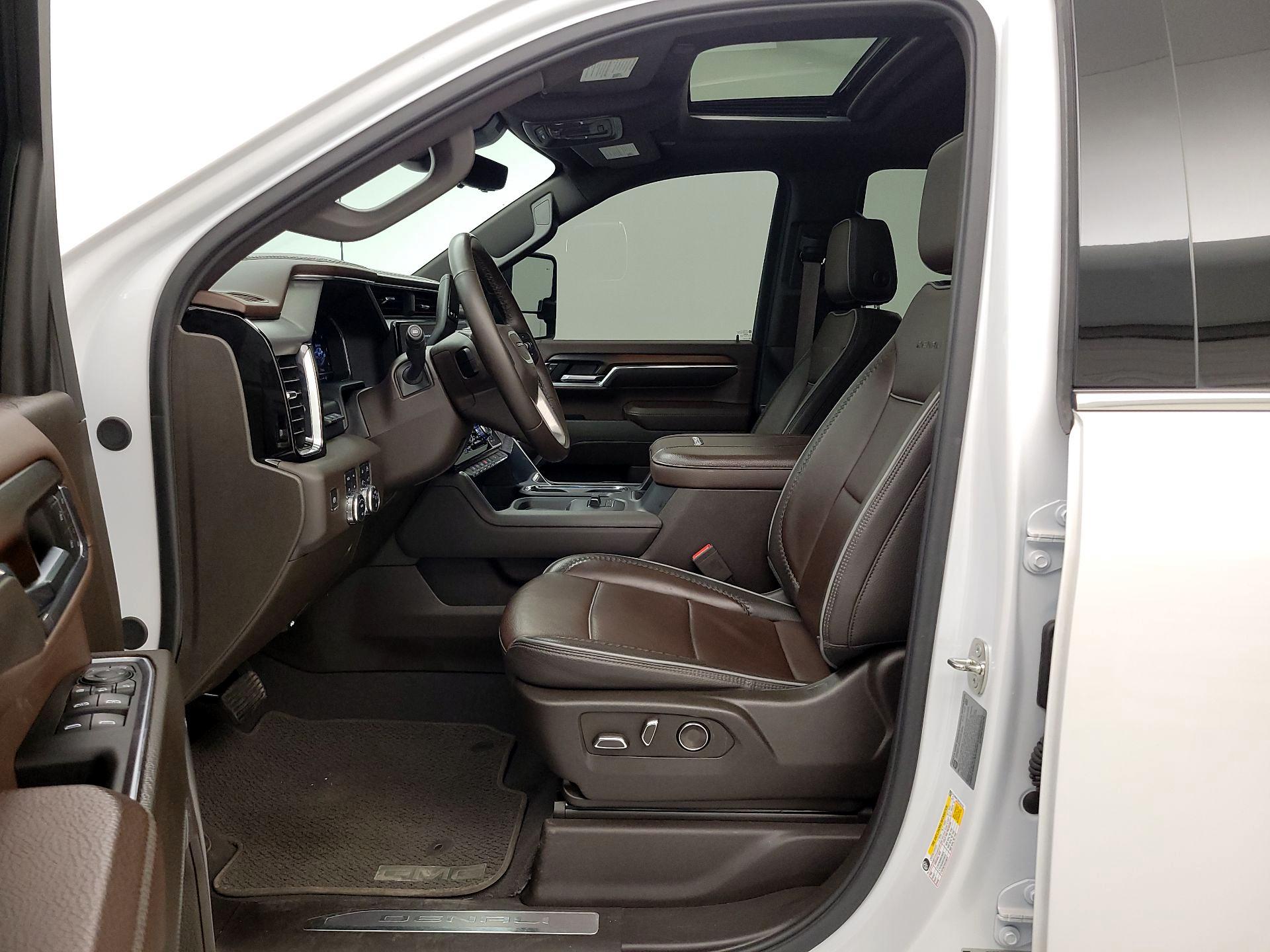 Thumbnail: 2024 GMC Sierra 3500 - 11