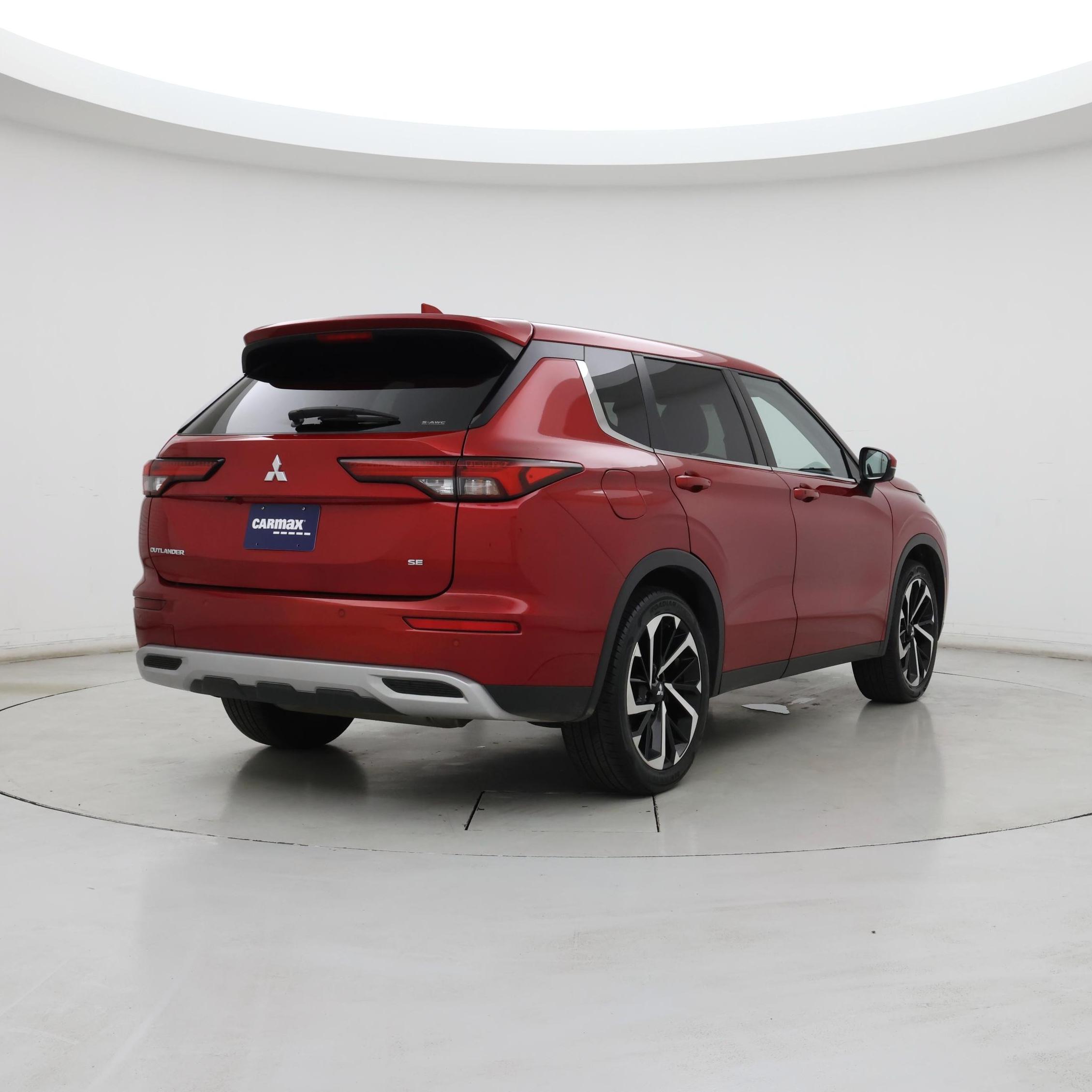 Thumbnail: 2022 Mitsubishi Outlander - 8