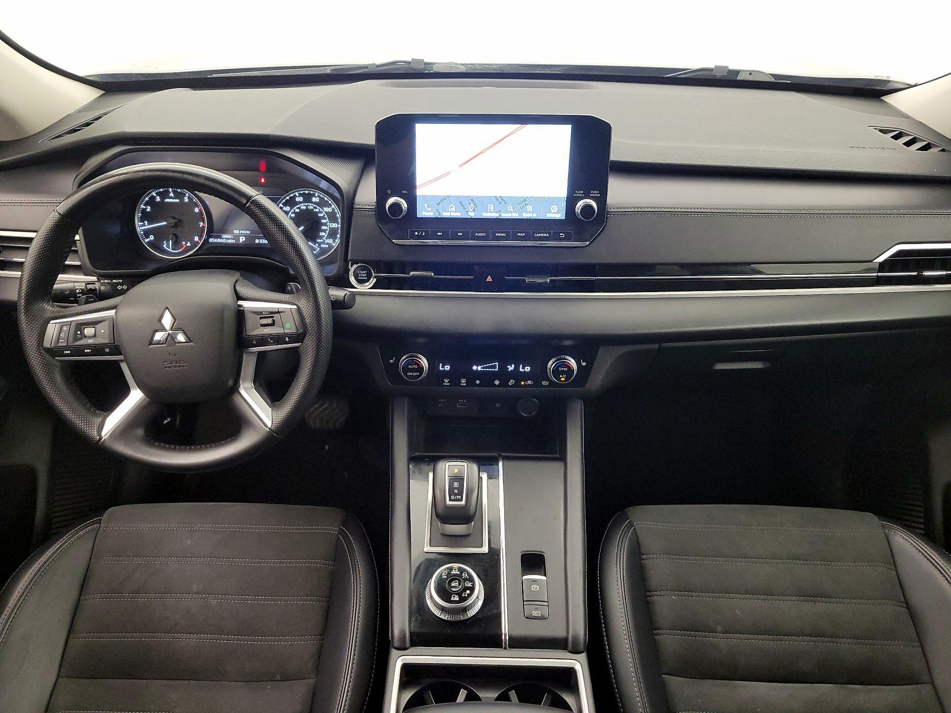 Thumbnail: 2024 Mitsubishi Outlander - 9