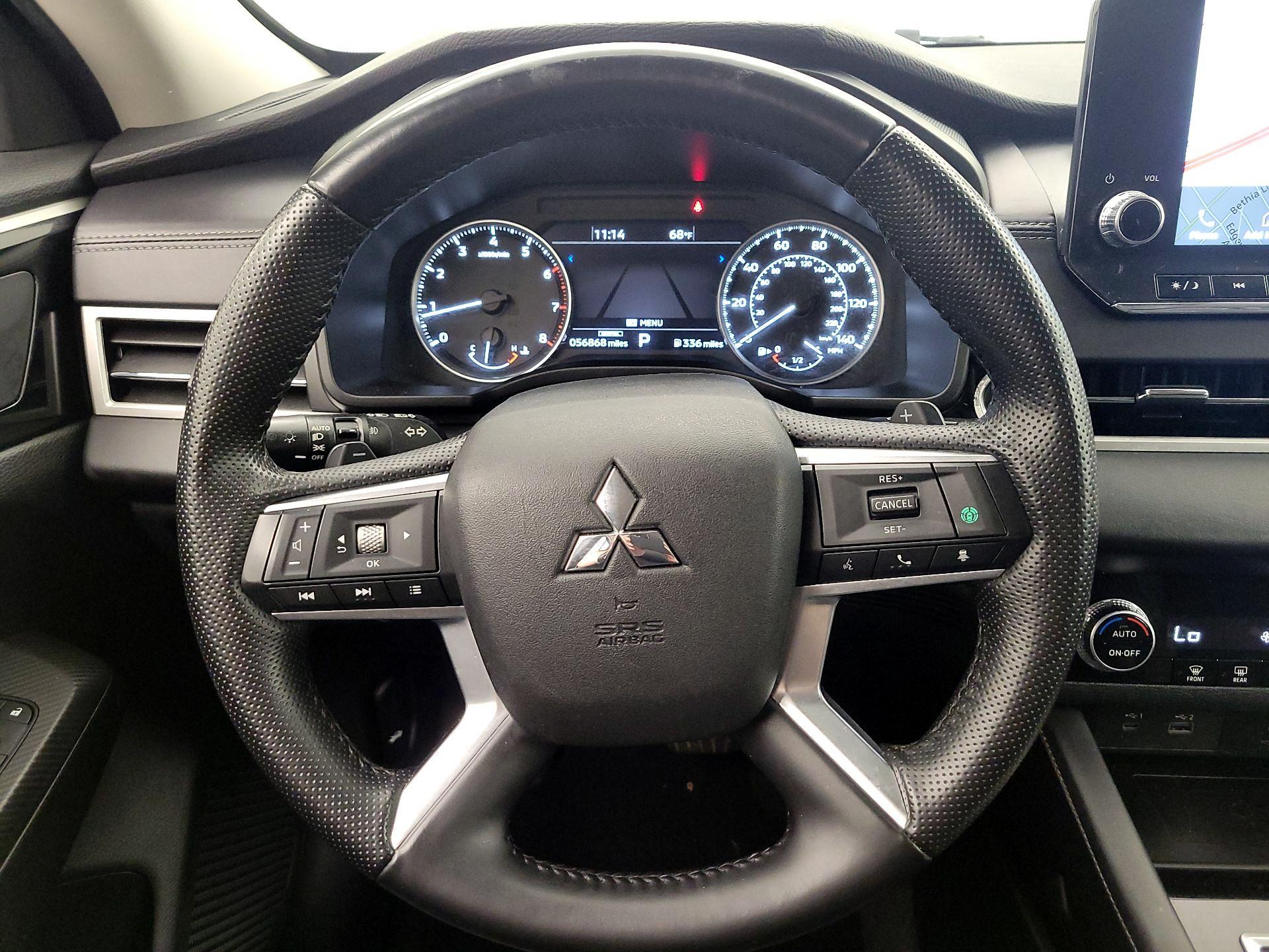 Thumbnail: 2024 Mitsubishi Outlander - 10