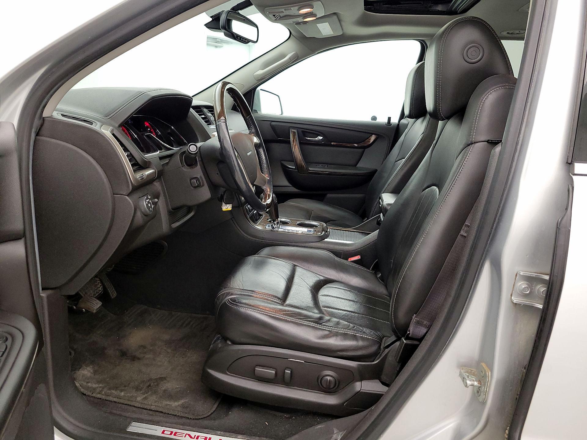 Thumbnail: 2015 GMC Acadia - 11