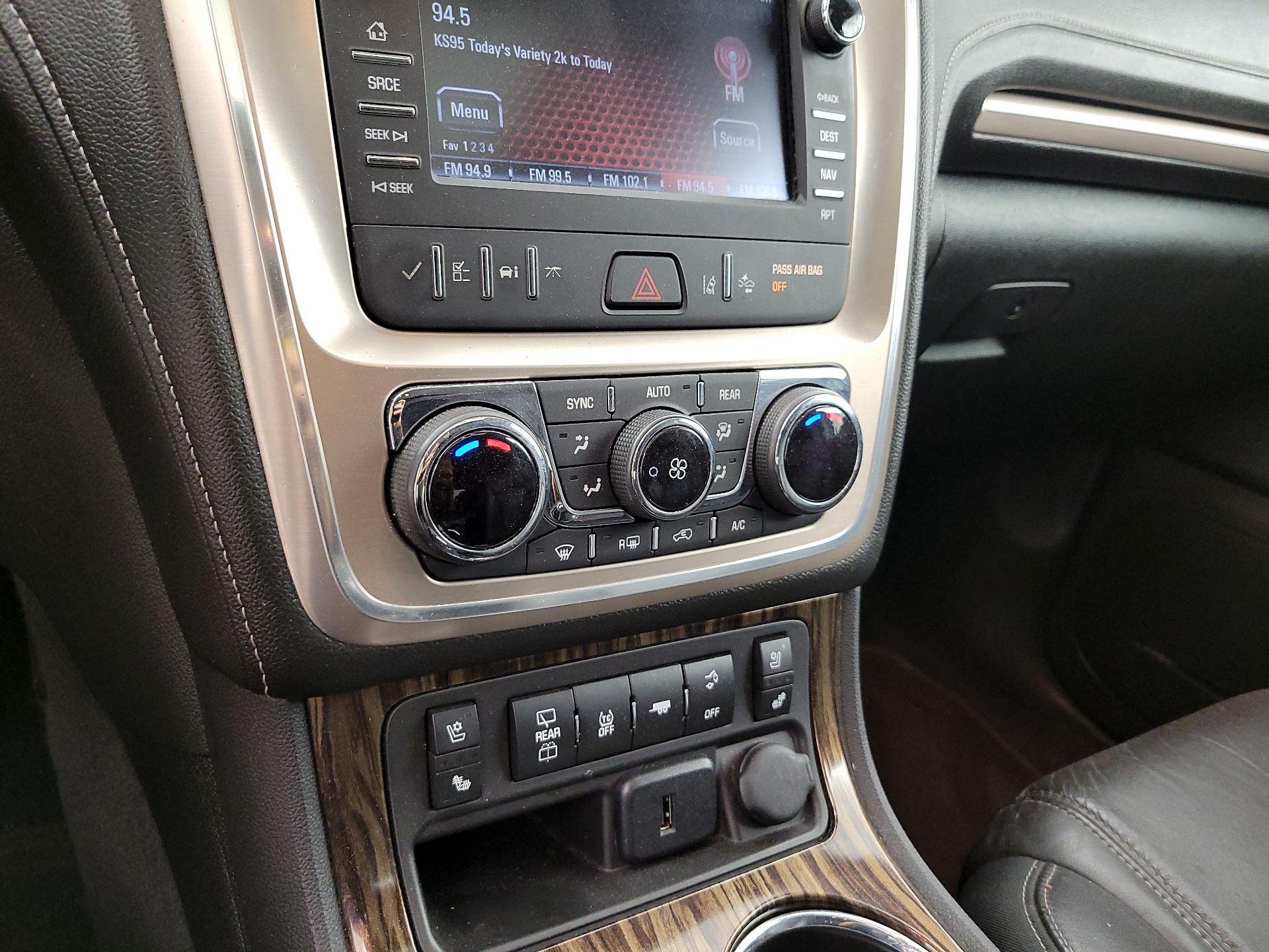 Thumbnail: 2015 GMC Acadia - 17