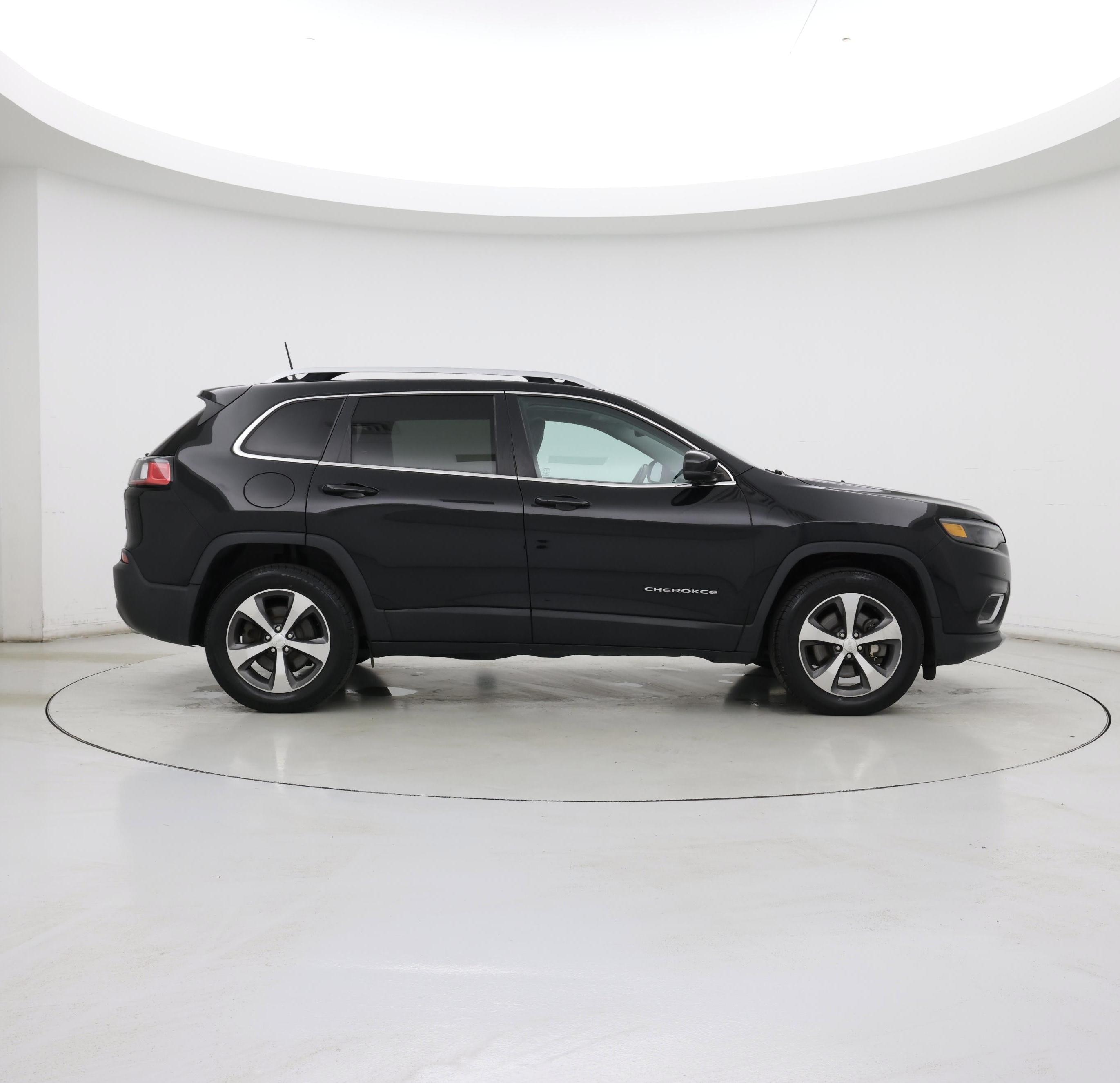 Thumbnail: 2019 Jeep Cherokee - 7