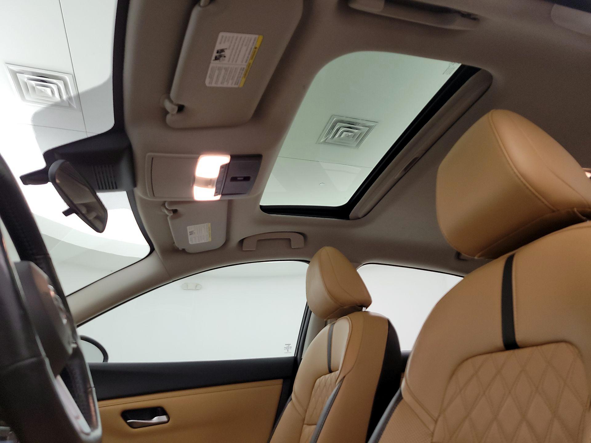 Thumbnail: 2022 Nissan Sentra - 19