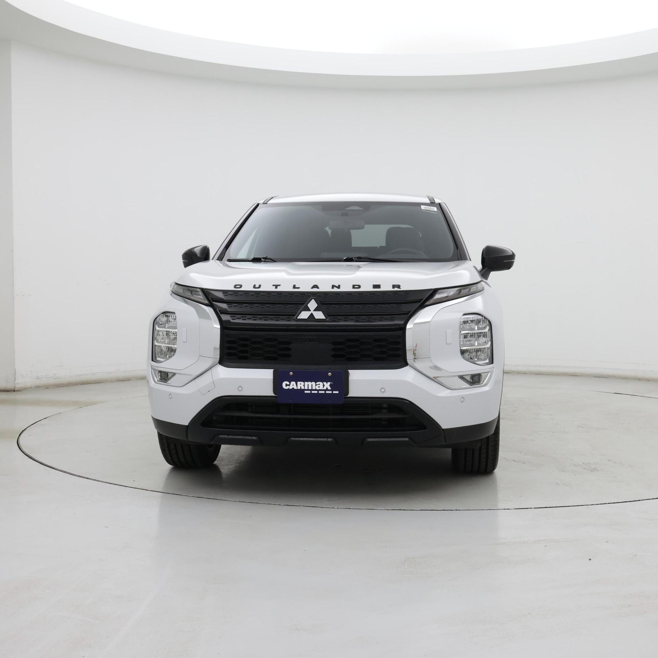 Thumbnail: 2023 Mitsubishi Outlander - 5