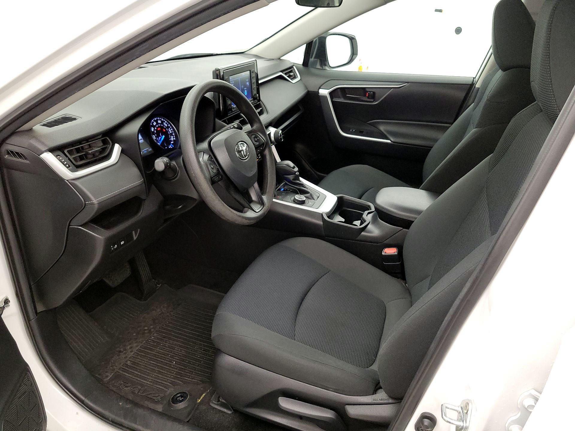 Thumbnail: 2021 Toyota RAV4 - 11