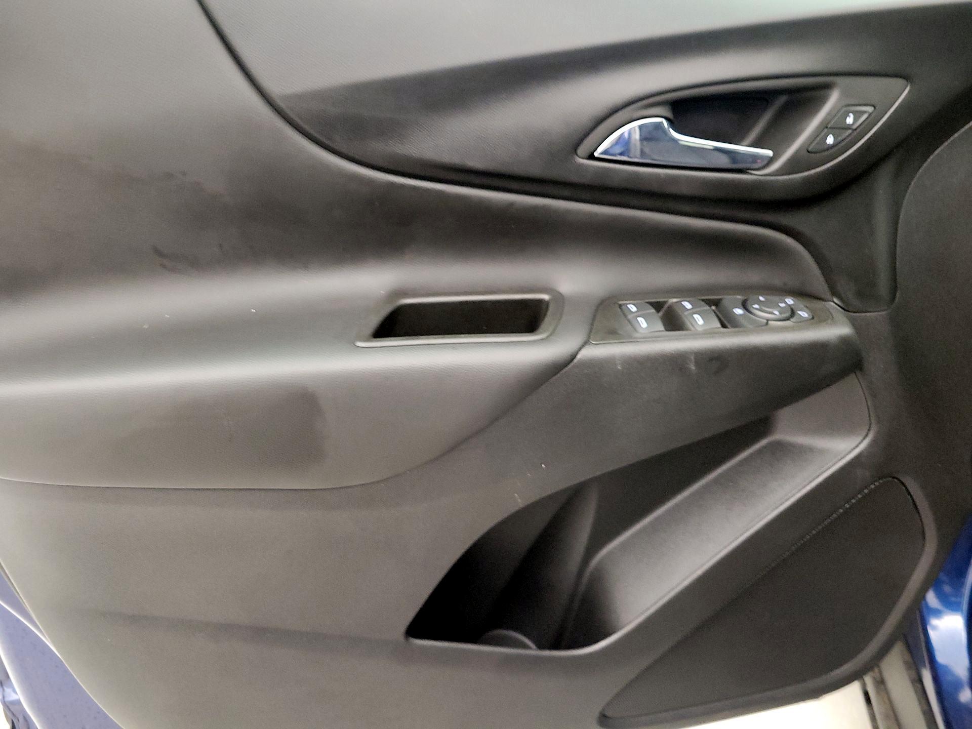 Thumbnail: 2022 Chevrolet Equinox - 12