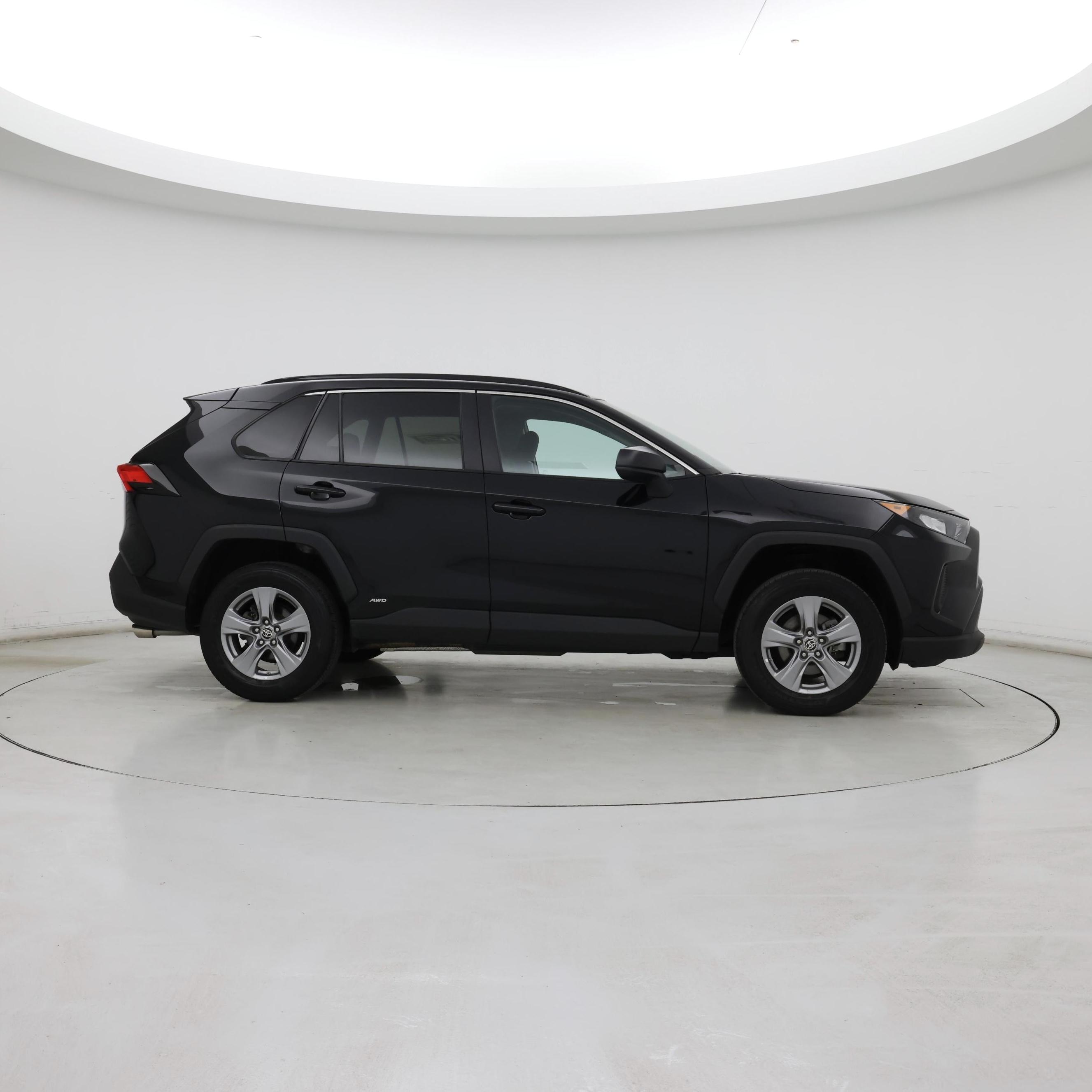 Thumbnail: 2022 Toyota RAV4 - 7