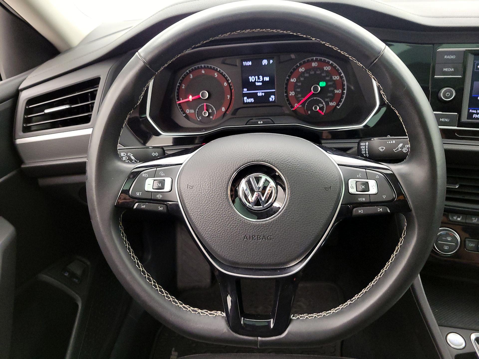 Thumbnail: 2021 Volkswagen Jetta - 10