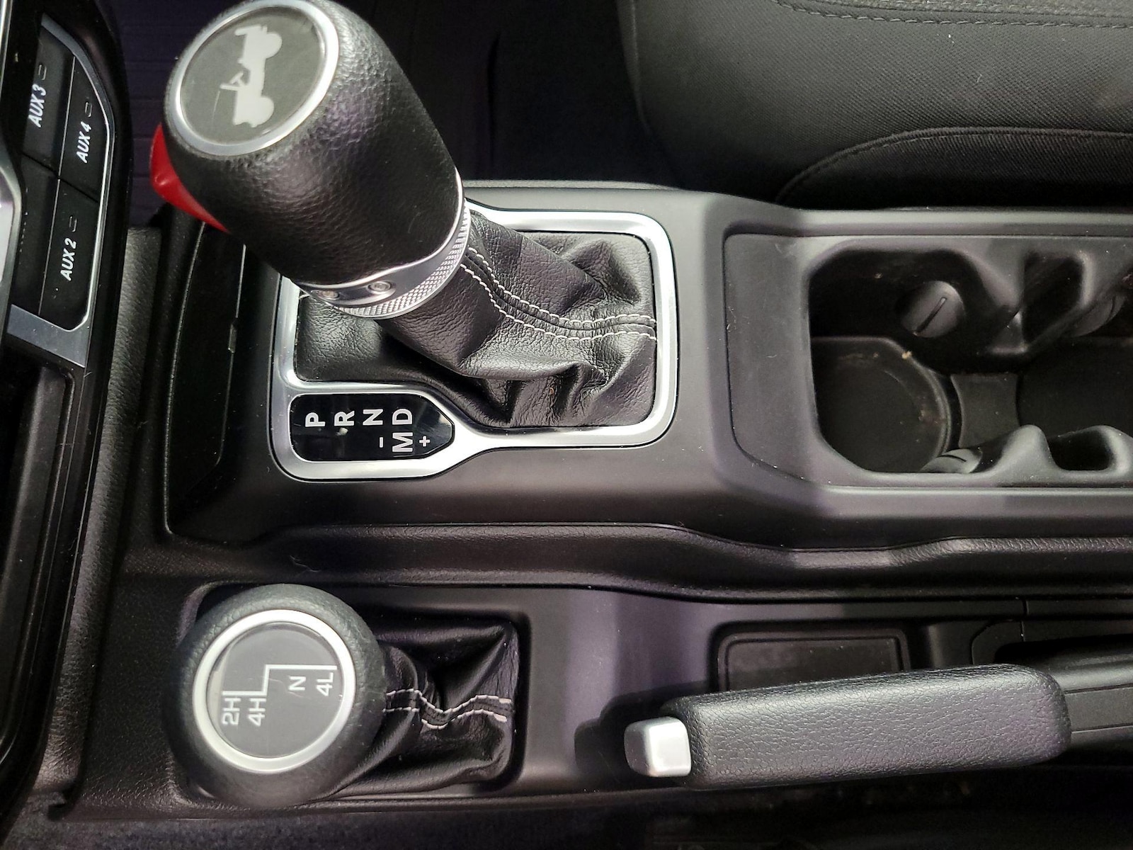 2022 Jeep Wrangler Unlimited Sahara - Photo 19