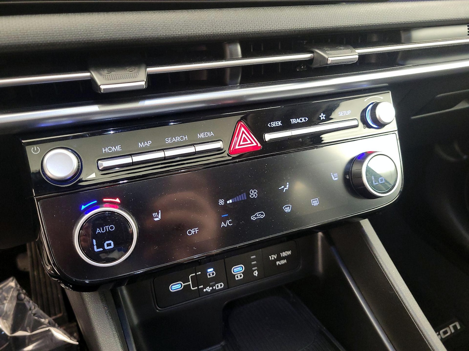 2025 Hyundai Tucson SEL Convenience - Photo 18
