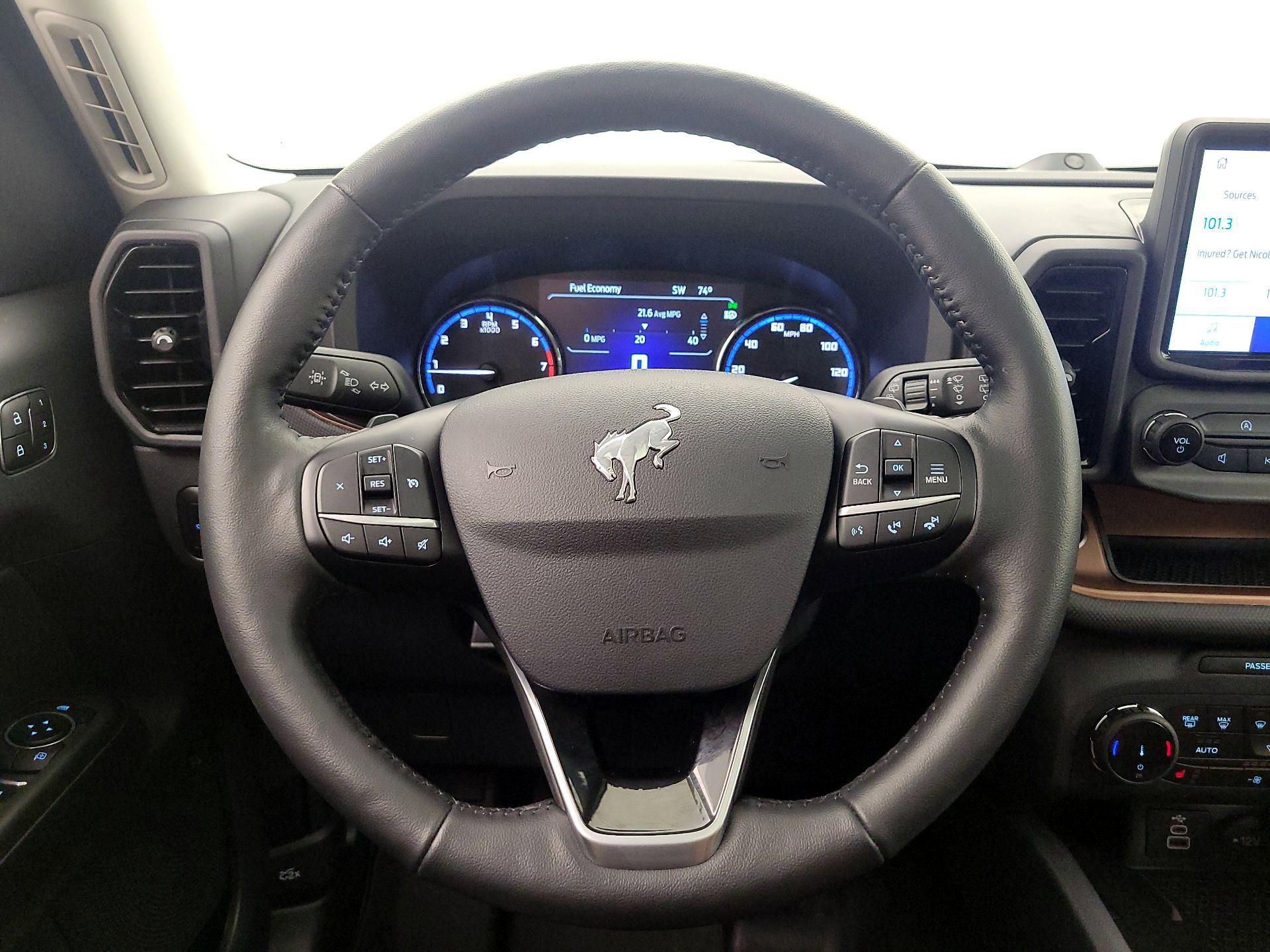 Thumbnail: 2023 Ford Bronco Sport - 10