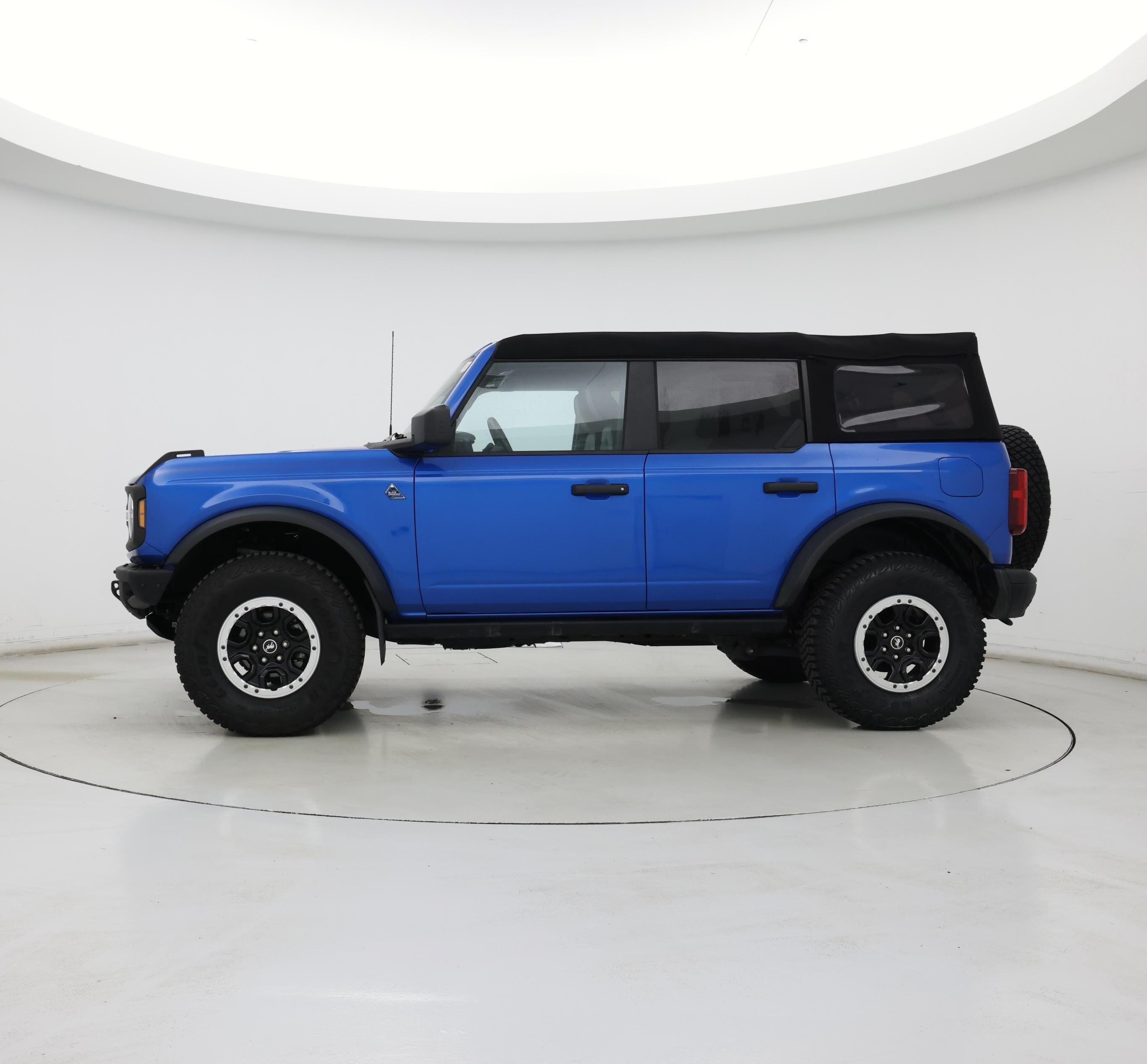 Thumbnail: 2023 Ford Bronco - 3