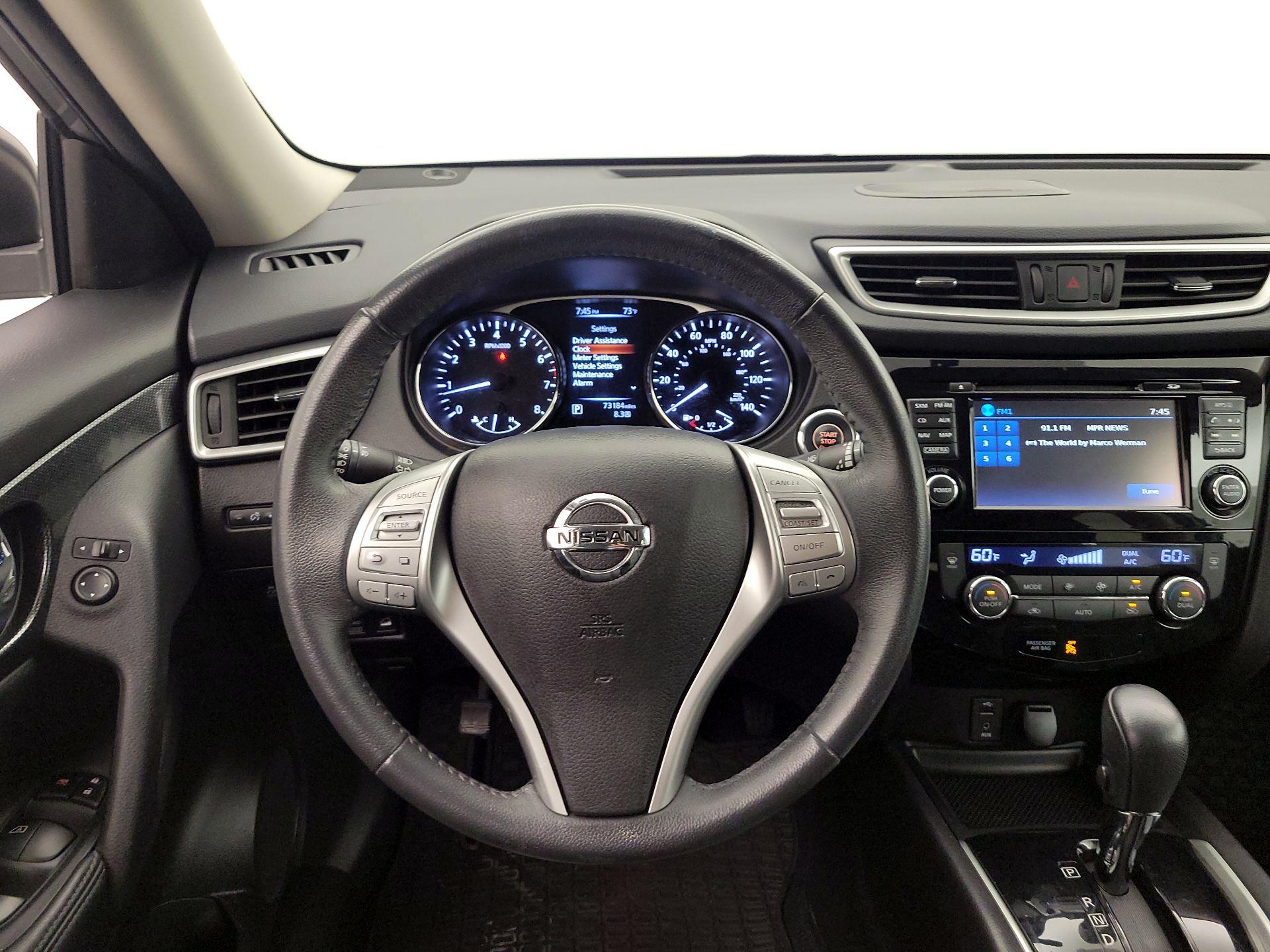 Thumbnail: 2015 Nissan Rogue - 10