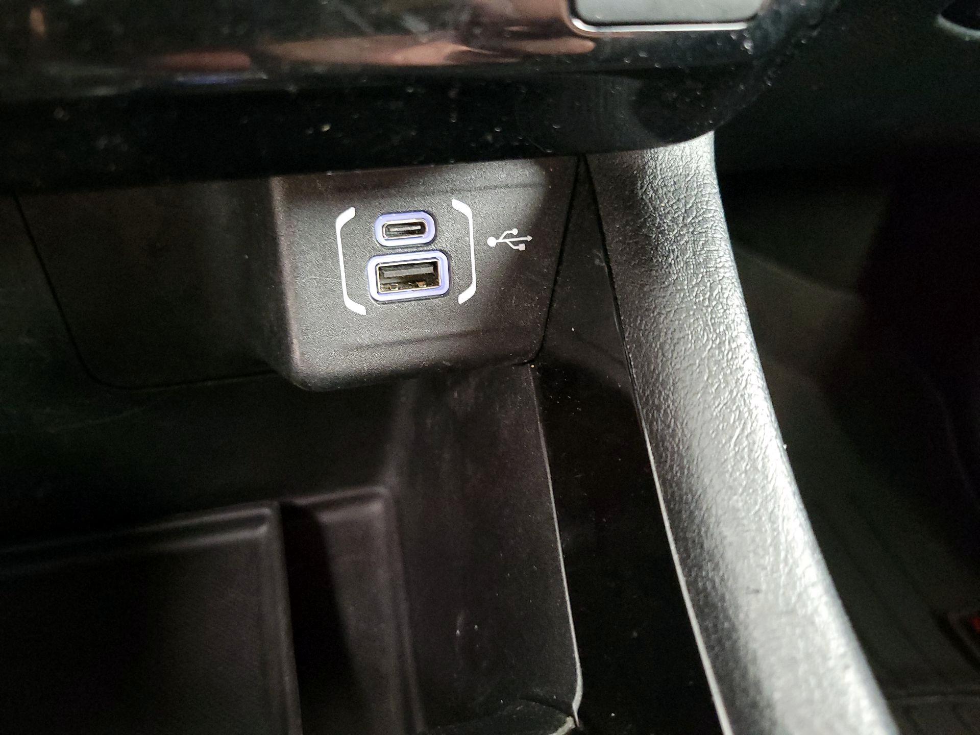 Thumbnail: 2022 Jeep Compass - 18