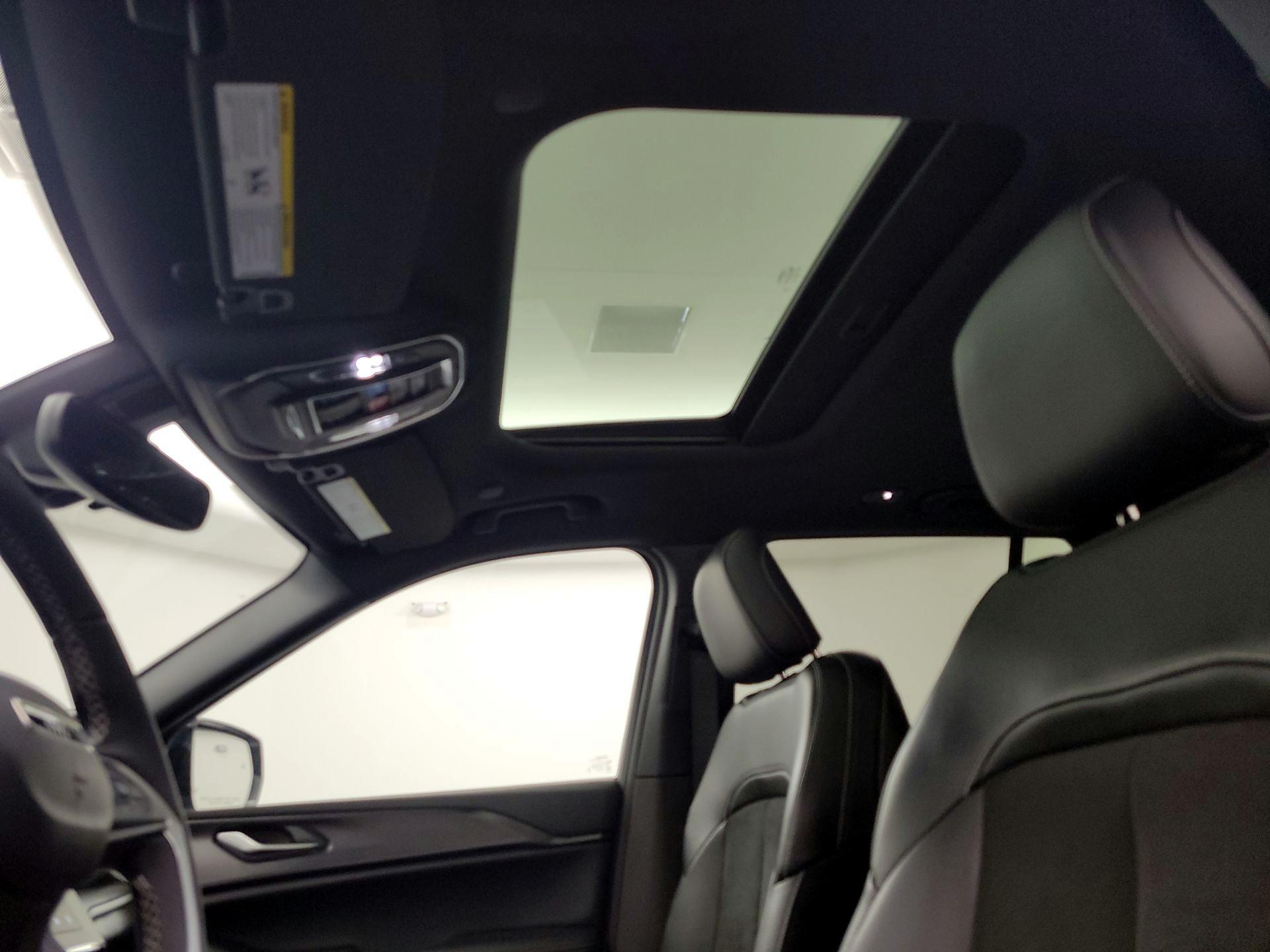 Thumbnail: 2023 Jeep Grand Cherokee - 19
