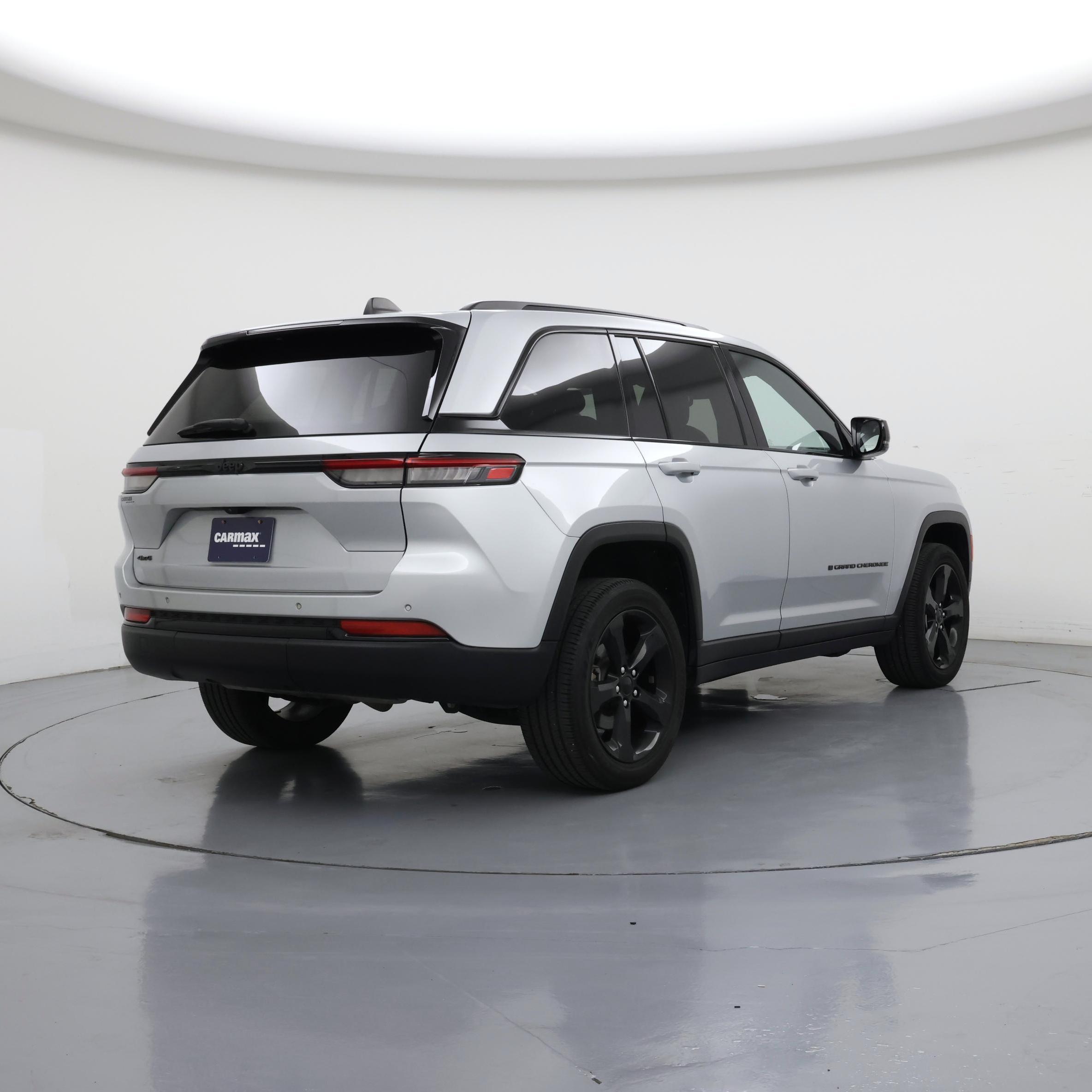 Thumbnail: 2023 Jeep Grand Cherokee - 8
