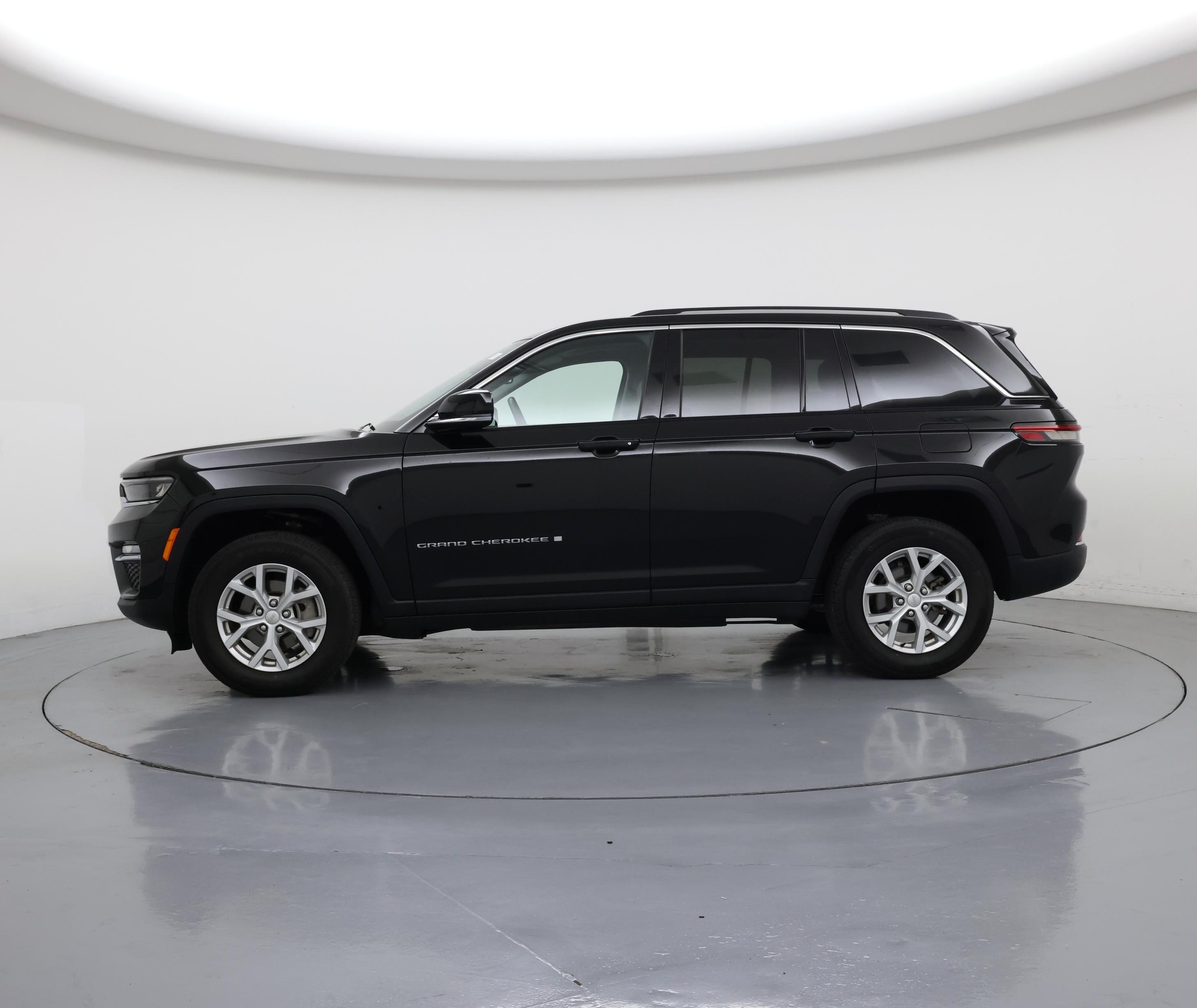 Thumbnail: 2023 Jeep Grand Cherokee - 3