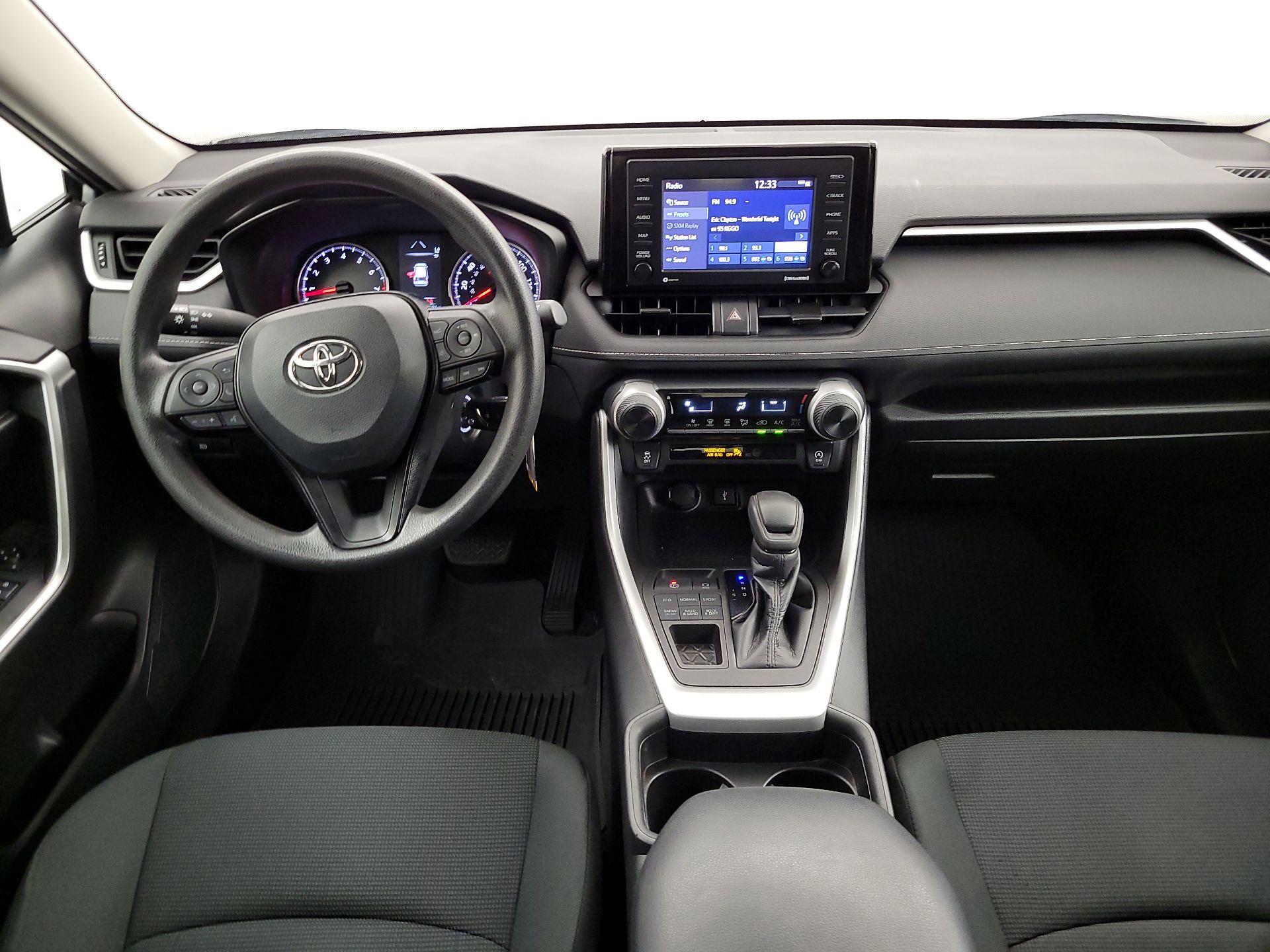 Thumbnail: 2021 Toyota RAV4 - 9