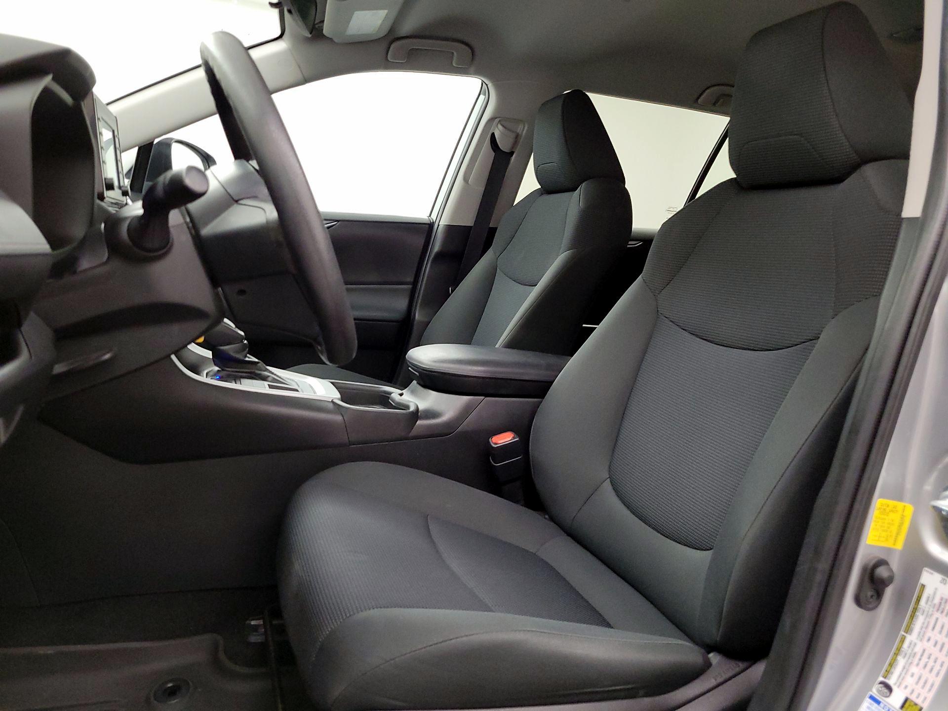 Thumbnail: 2021 Toyota RAV4 - 11