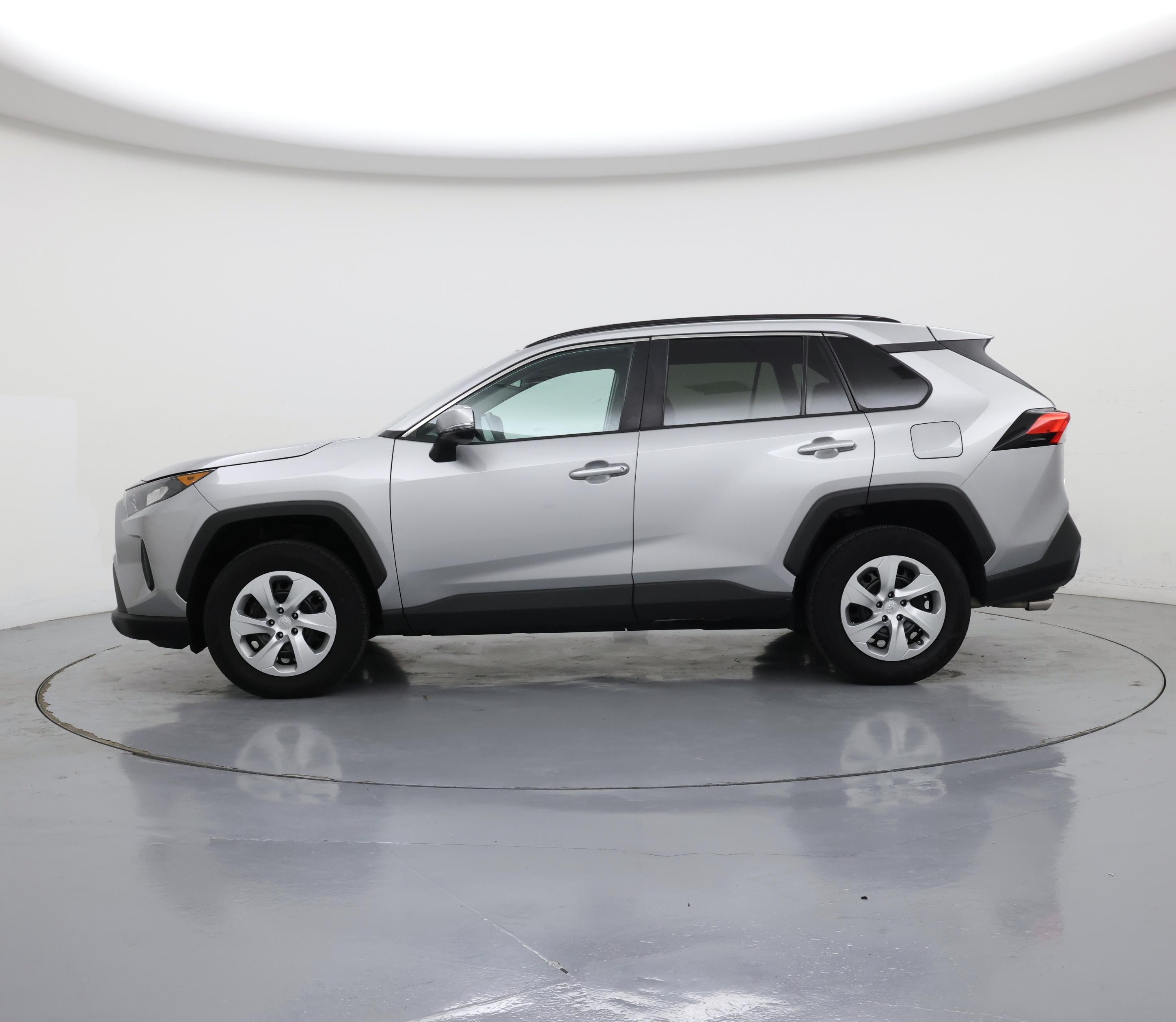 Thumbnail: 2021 Toyota RAV4 - 3