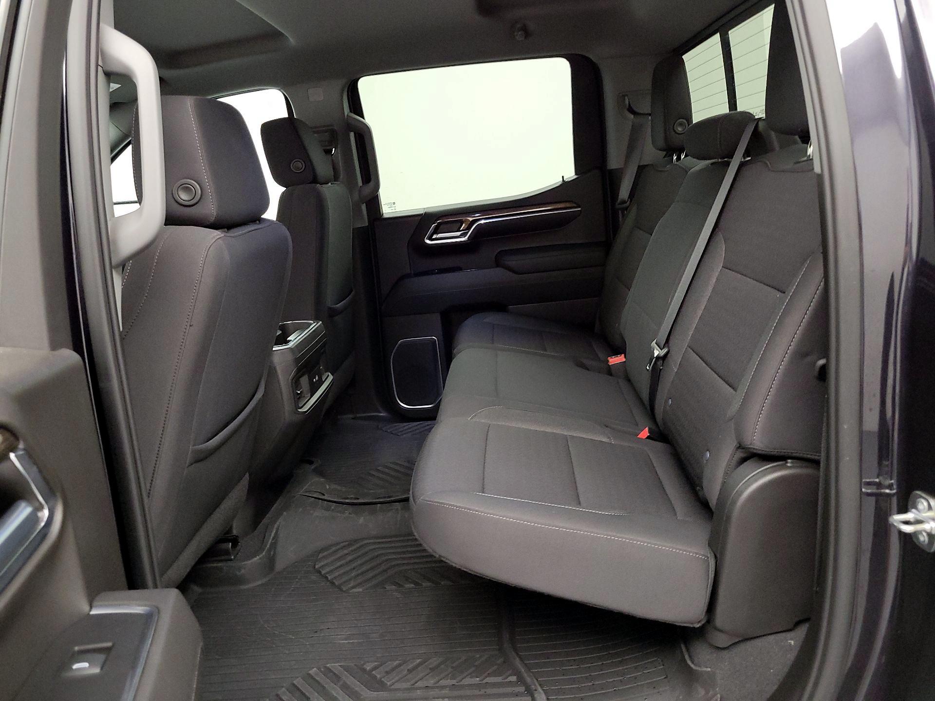 Thumbnail: 2022 Chevrolet Silverado 1500 - 19