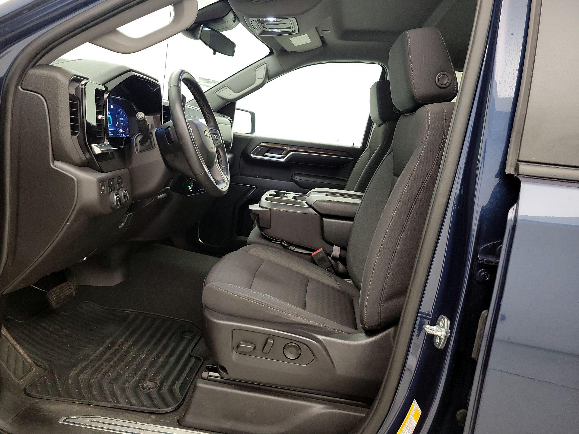 Thumbnail: 2023 Chevrolet Silverado 1500 - 11