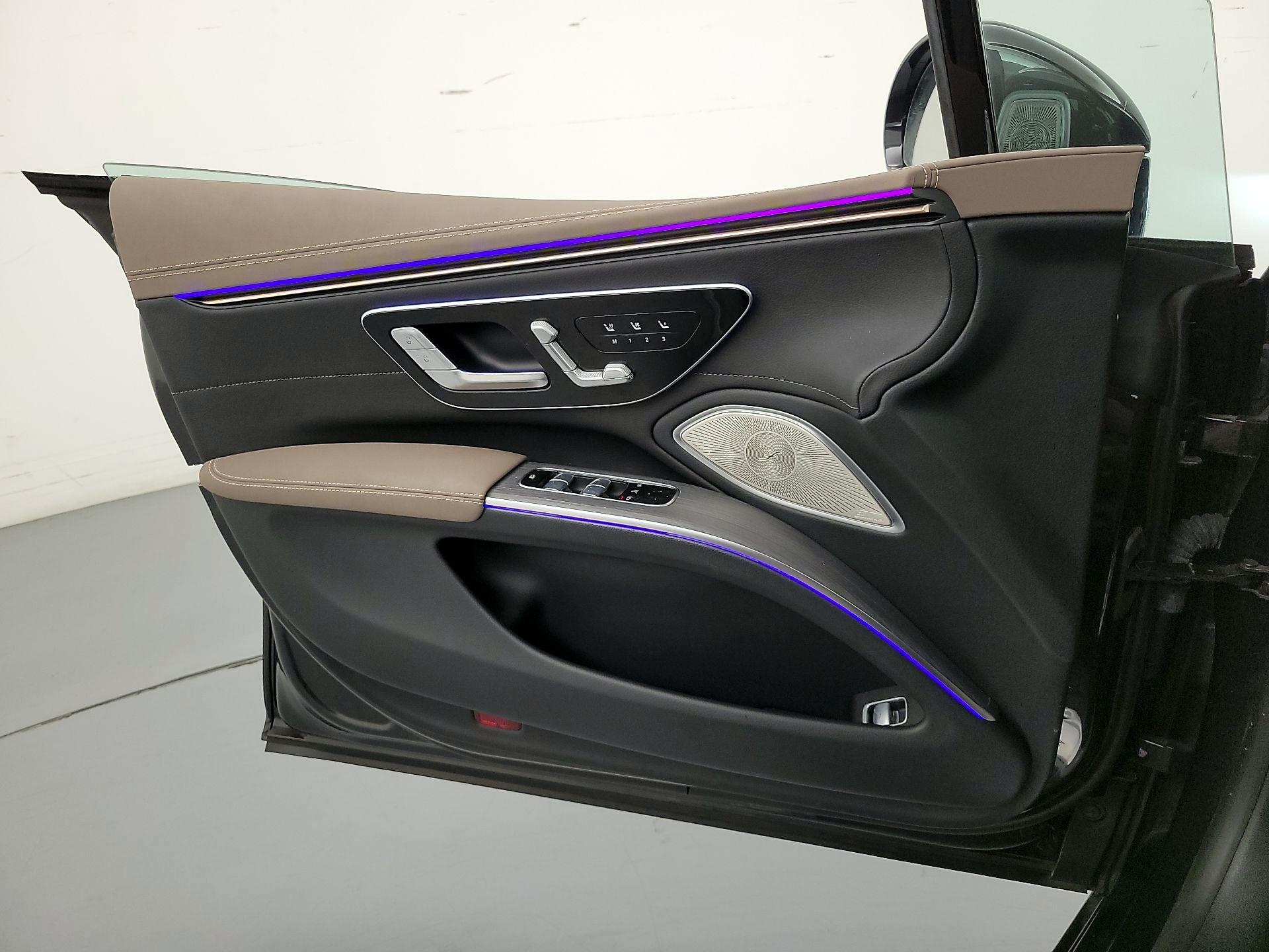 Thumbnail: 2023 Mercedes-Benz EQS - 12