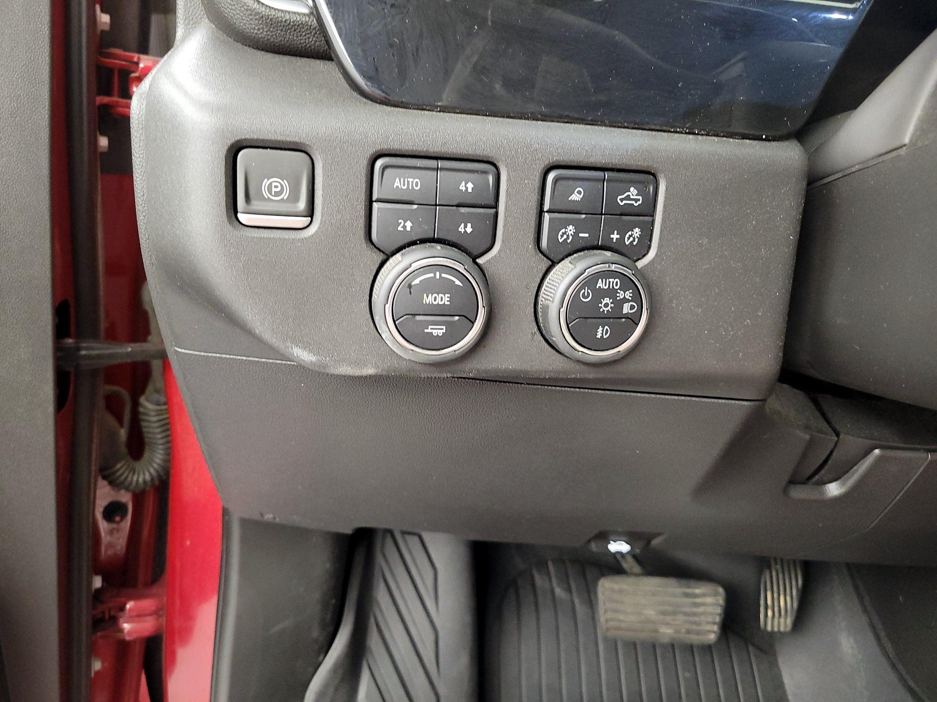 Thumbnail: 2023 Chevrolet Silverado 1500 - 13