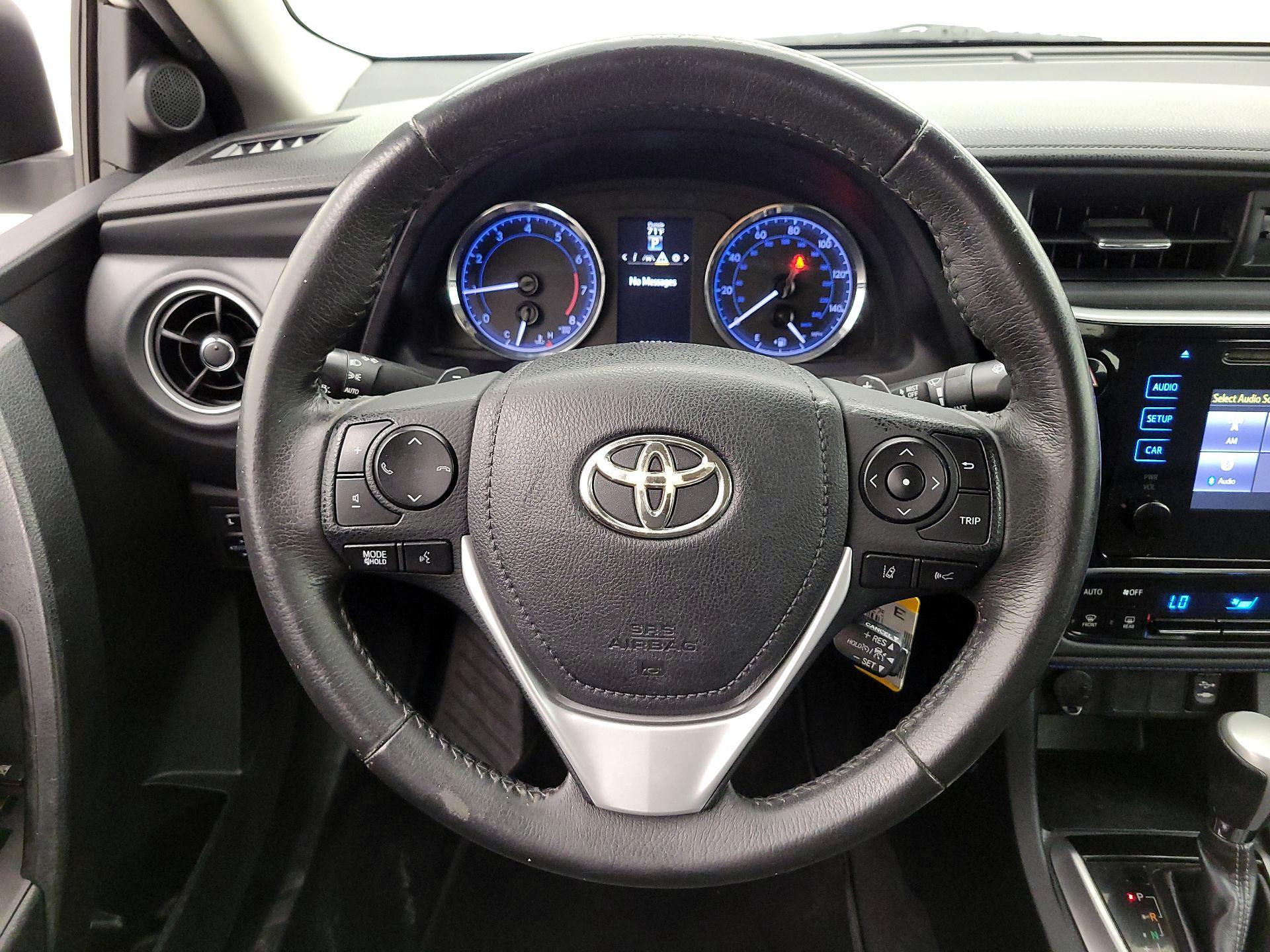 Thumbnail: 2017 Toyota Corolla - 10