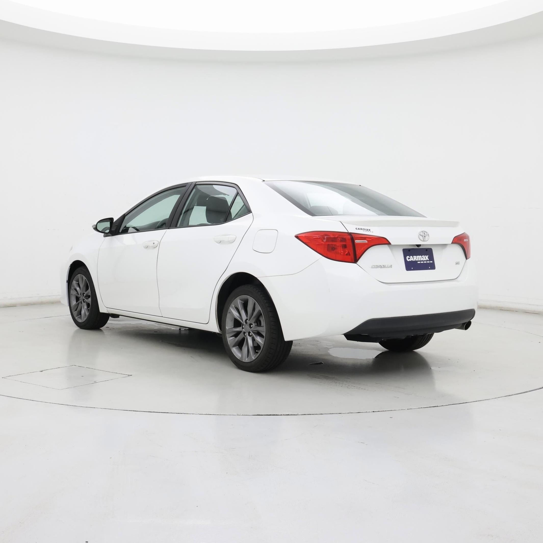 Thumbnail: 2017 Toyota Corolla - 2